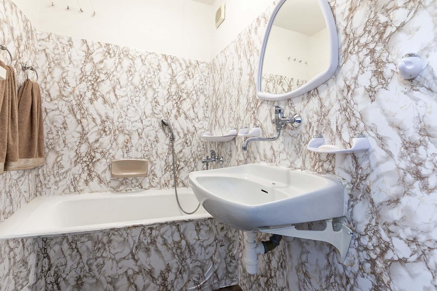 Predaj bytu 2-izbový 42 m², Školská, Hostivice, Středočeský kraj Predaj bytu 2-izbový 42 m², Školská, Hostivice, Středočeský kraj