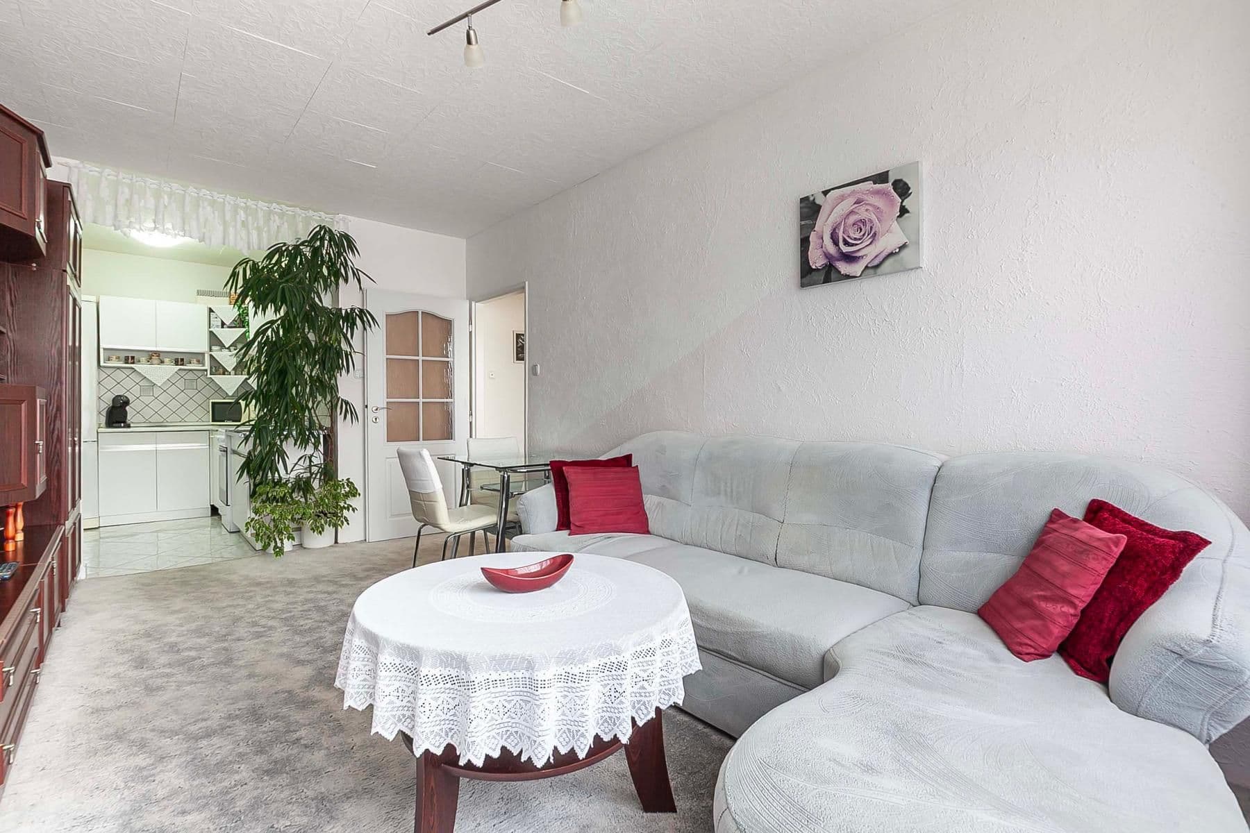 Predaj bytu 2-izbový 42 m², Školská, Hostivice, Středočeský kraj Predaj bytu 2-izbový 42 m², Školská, Hostivice, Středočeský kraj