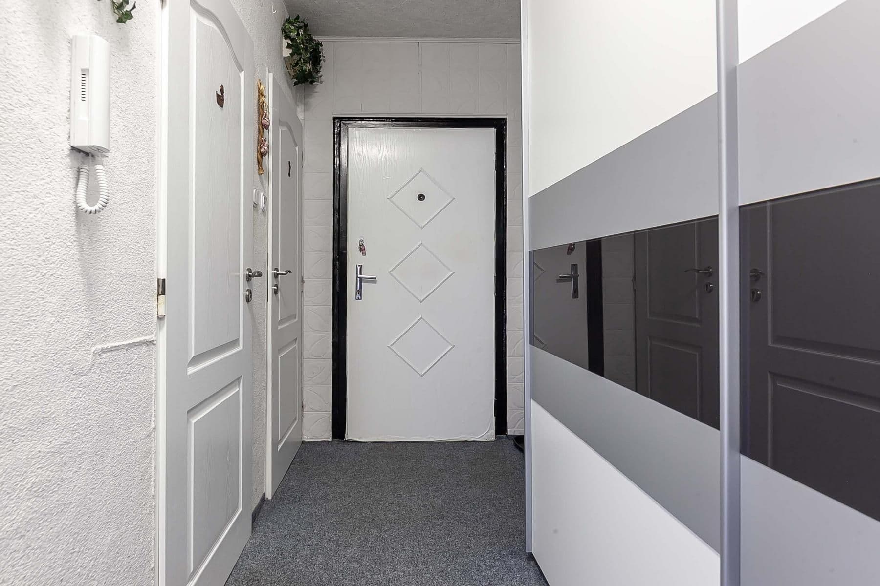 Predaj bytu 2-izbový 42 m², Školská, Hostivice, Středočeský kraj Predaj bytu 2-izbový 42 m², Školská, Hostivice, Středočeský kraj