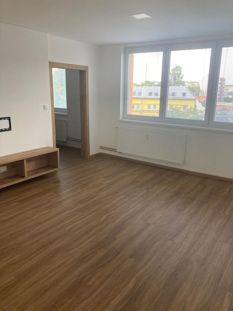 Prenájom bytu 3-izbový 71 m², Černá, Opava, Moravskoslezský kraj Prenájom bytu 3-izbový 71 m², Černá, Opava, Moravskoslezský kraj