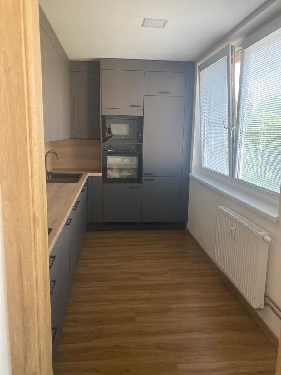 Prenájom bytu 3-izbový 71 m², Černá, Opava, Moravskoslezský kraj Prenájom bytu 3-izbový 71 m², Černá, Opava, Moravskoslezský kraj