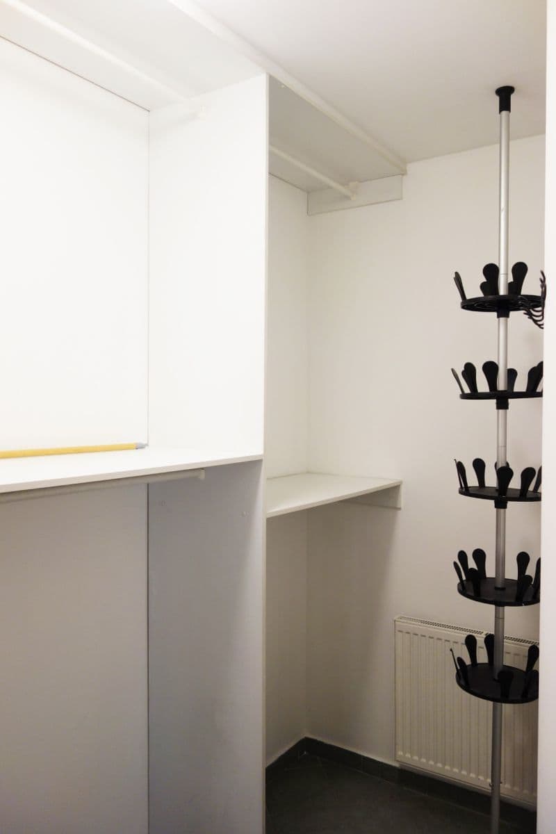 Prenájom bytu 2-izbový 52 m², Naskové, Praha, Praha Prenájom bytu 2-izbový 52 m², Naskové, Praha, Praha