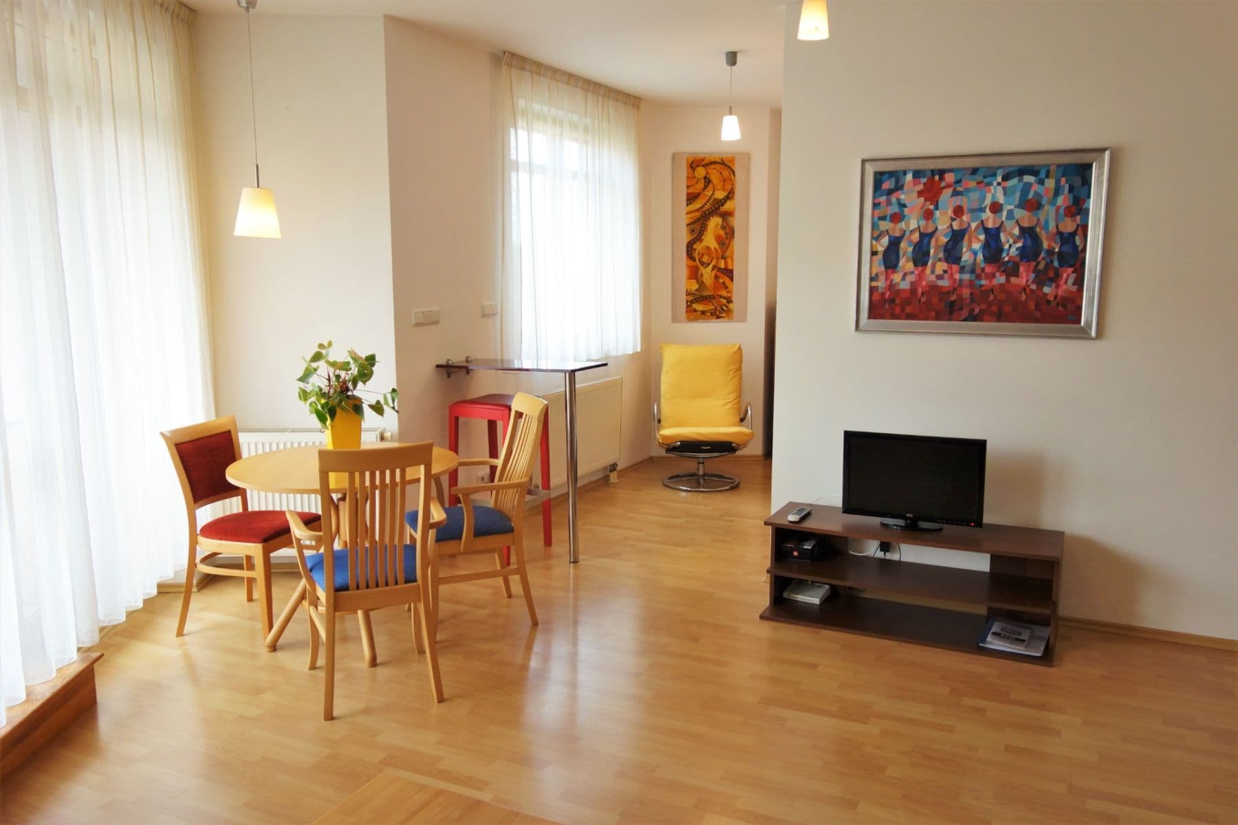 Prenájom bytu 2-izbový 52 m², Naskové, Praha, Praha Prenájom bytu 2-izbový 52 m², Naskové, Praha, Praha