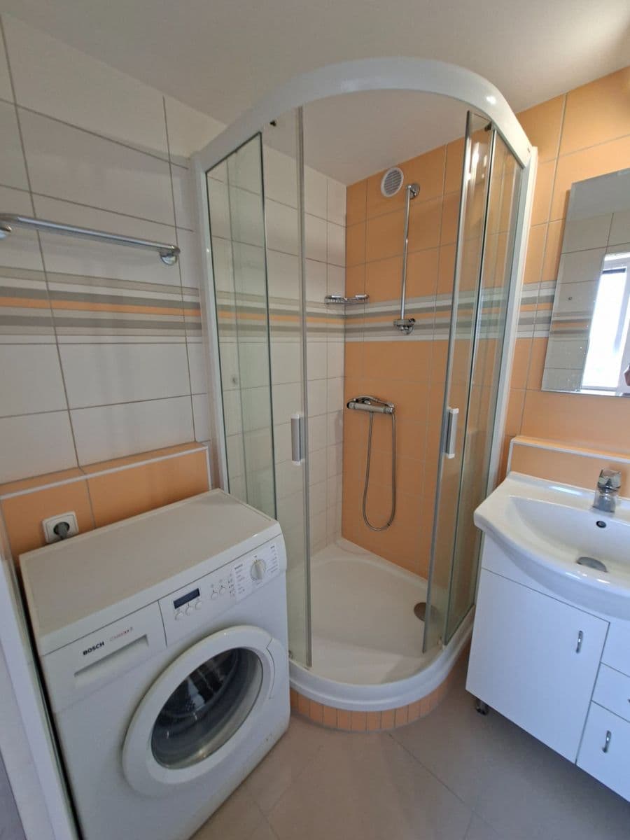 Predaj bytu 3-izbový 69 m², Československé armády, Tábor, Jihočeský kraj Predaj bytu 3-izbový 69 m², Československé armády, Tábor, Jihočeský kraj
