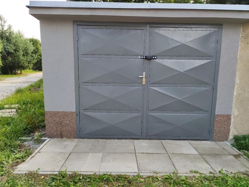Predaj garáže 23 m², Benešov, Středočeský kraj Predaj garáže 23 m², Benešov, Středočeský kraj
