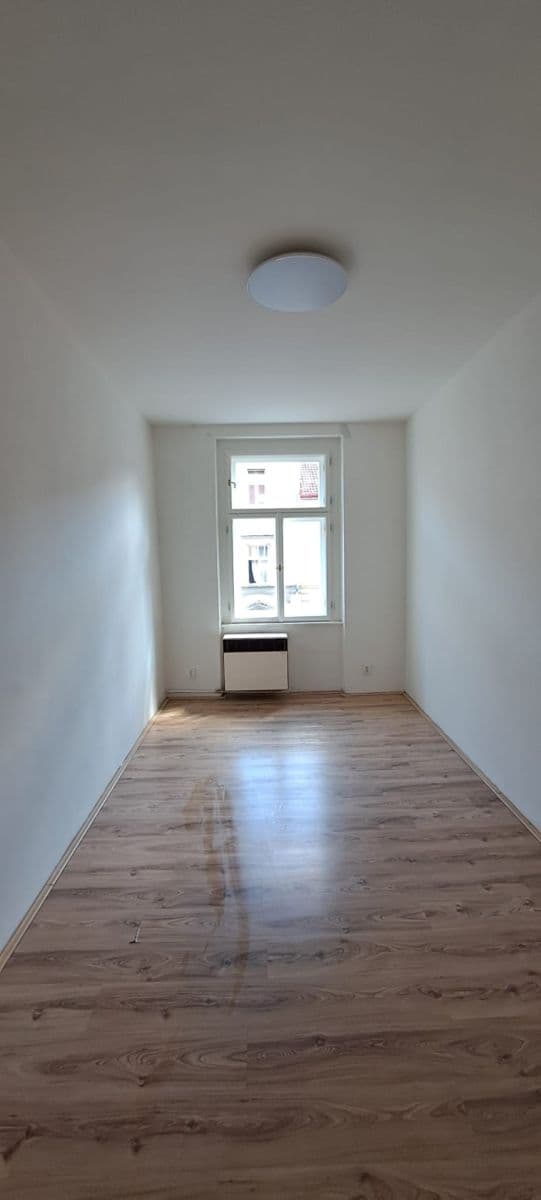 Prenájom bytu 2-izbový 50 m², Seifertova, Praha, Praha Prenájom bytu 2-izbový 50 m², Seifertova, Praha, Praha