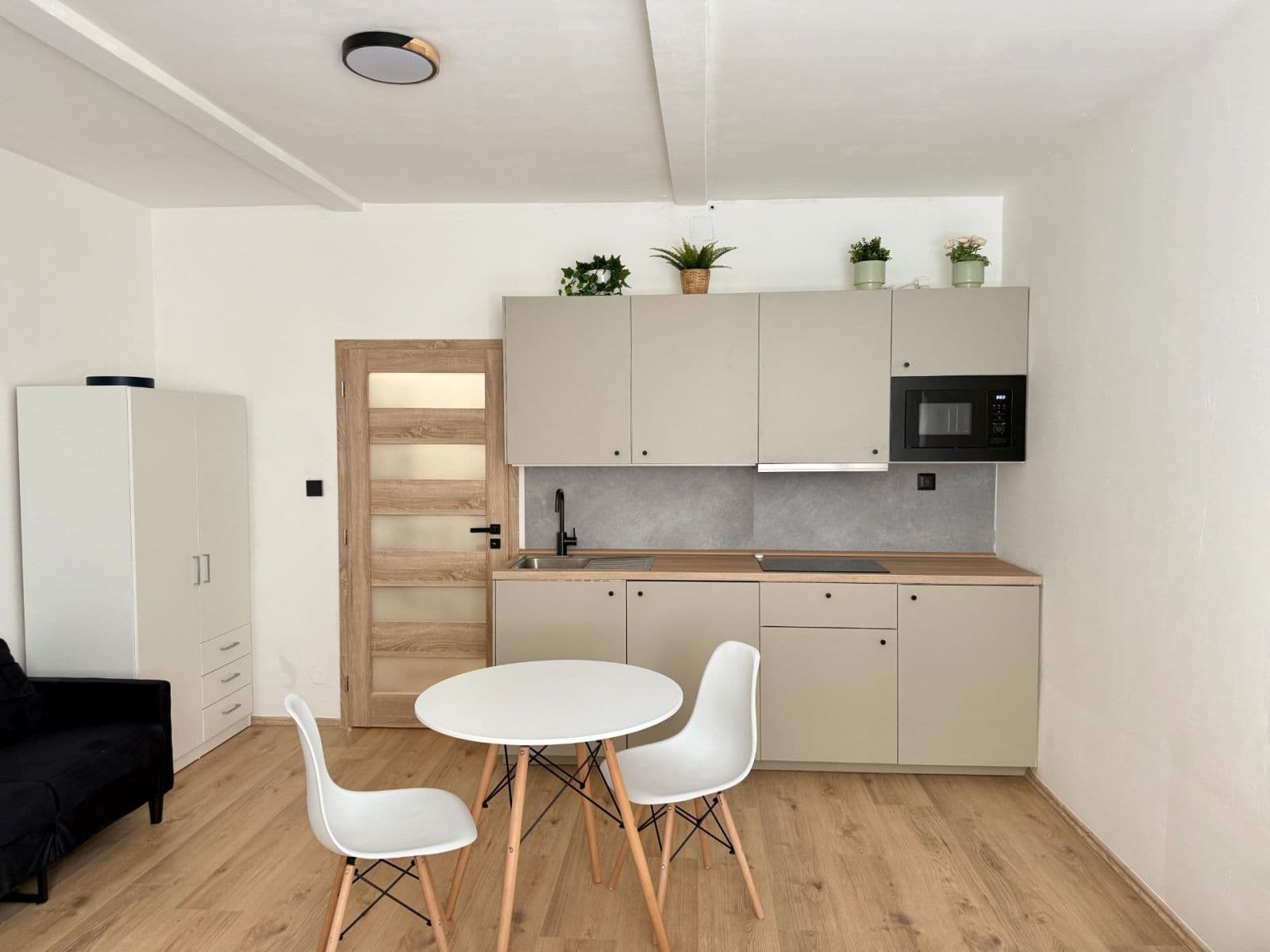 Prenájom bytu 1-izbový 31 m², Petra Rezka, Praha, Praha Prenájom bytu 1-izbový 31 m², Petra Rezka, Praha, Praha