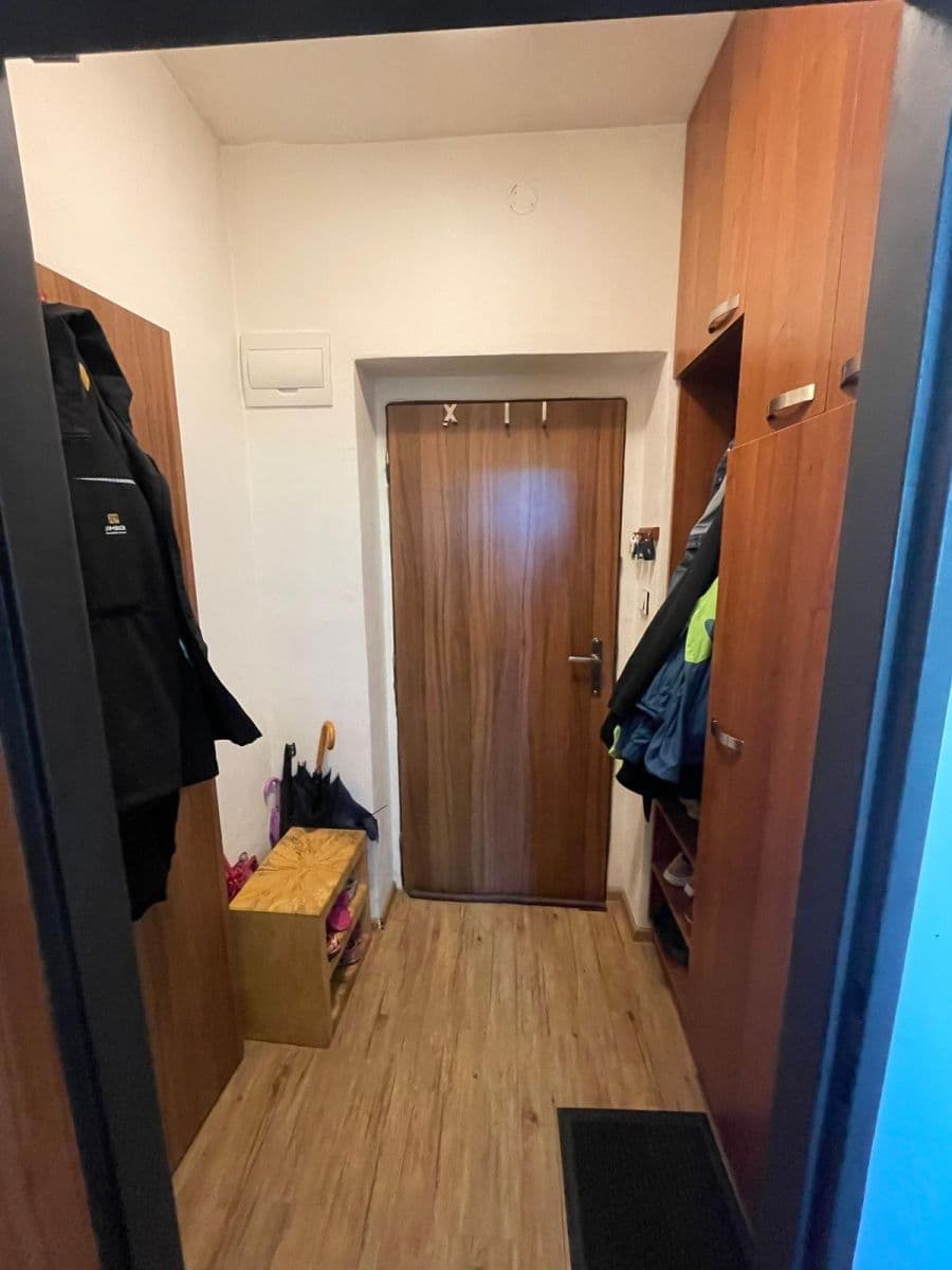 Prenájom bytu 1-izbový 34 m², Fibichova, Jihlava, Kraj Vysočina Prenájom bytu 1-izbový 34 m², Fibichova, Jihlava, Kraj Vysočina
