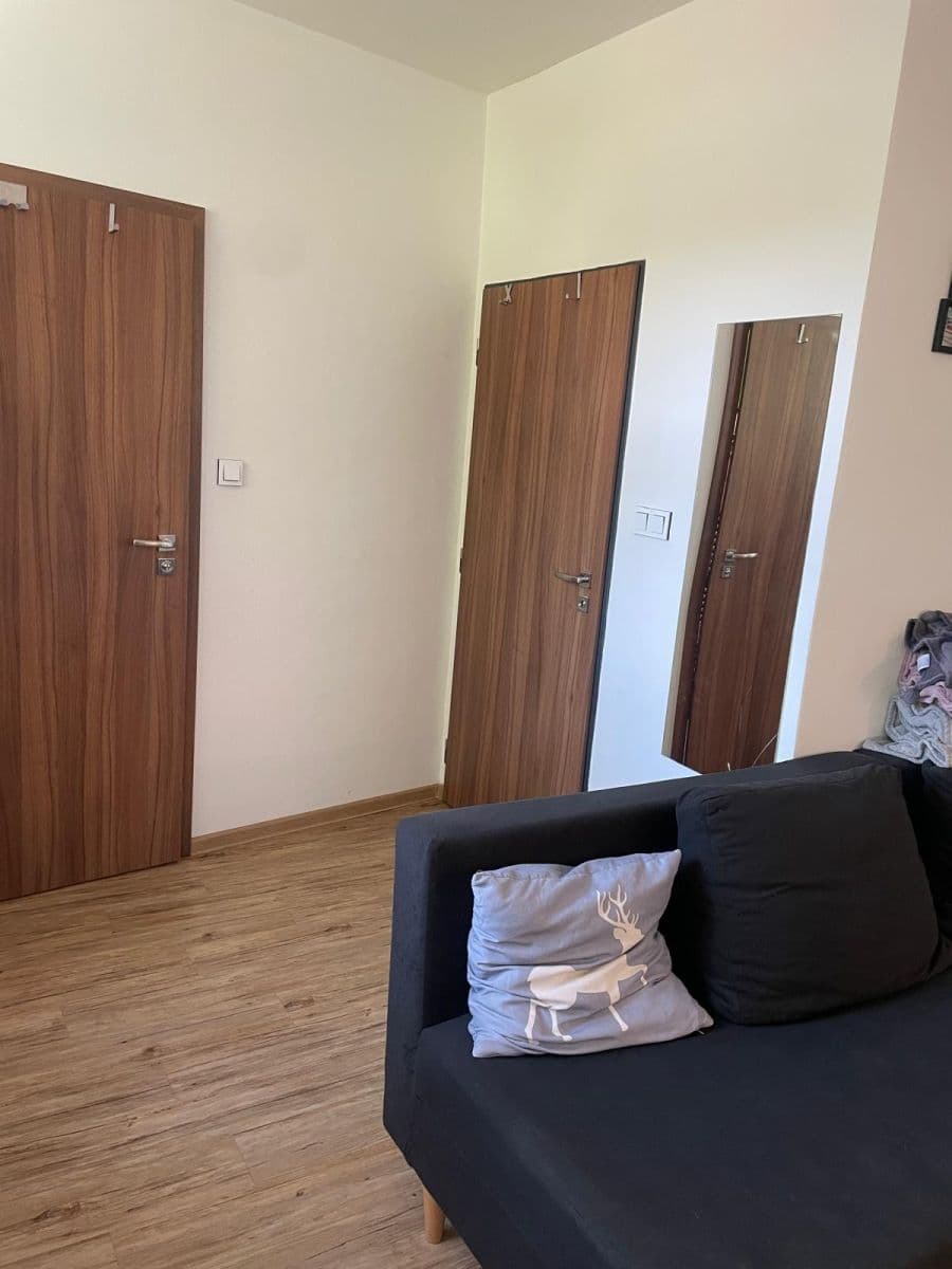 Prenájom bytu 1-izbový 34 m², Fibichova, Jihlava, Kraj Vysočina Prenájom bytu 1-izbový 34 m², Fibichova, Jihlava, Kraj Vysočina