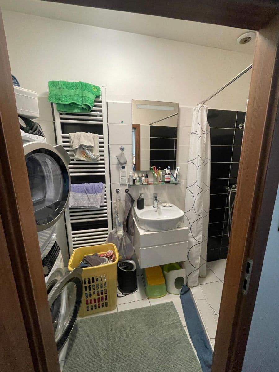 Prenájom bytu 1-izbový 34 m², Fibichova, Jihlava, Kraj Vysočina Prenájom bytu 1-izbový 34 m², Fibichova, Jihlava, Kraj Vysočina