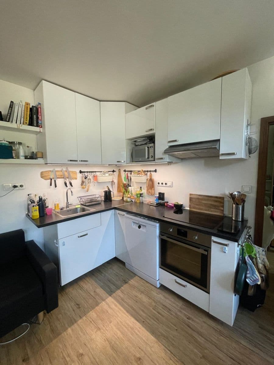Prenájom bytu 1-izbový 34 m², Fibichova, Jihlava, Kraj Vysočina Prenájom bytu 1-izbový 34 m², Fibichova, Jihlava, Kraj Vysočina