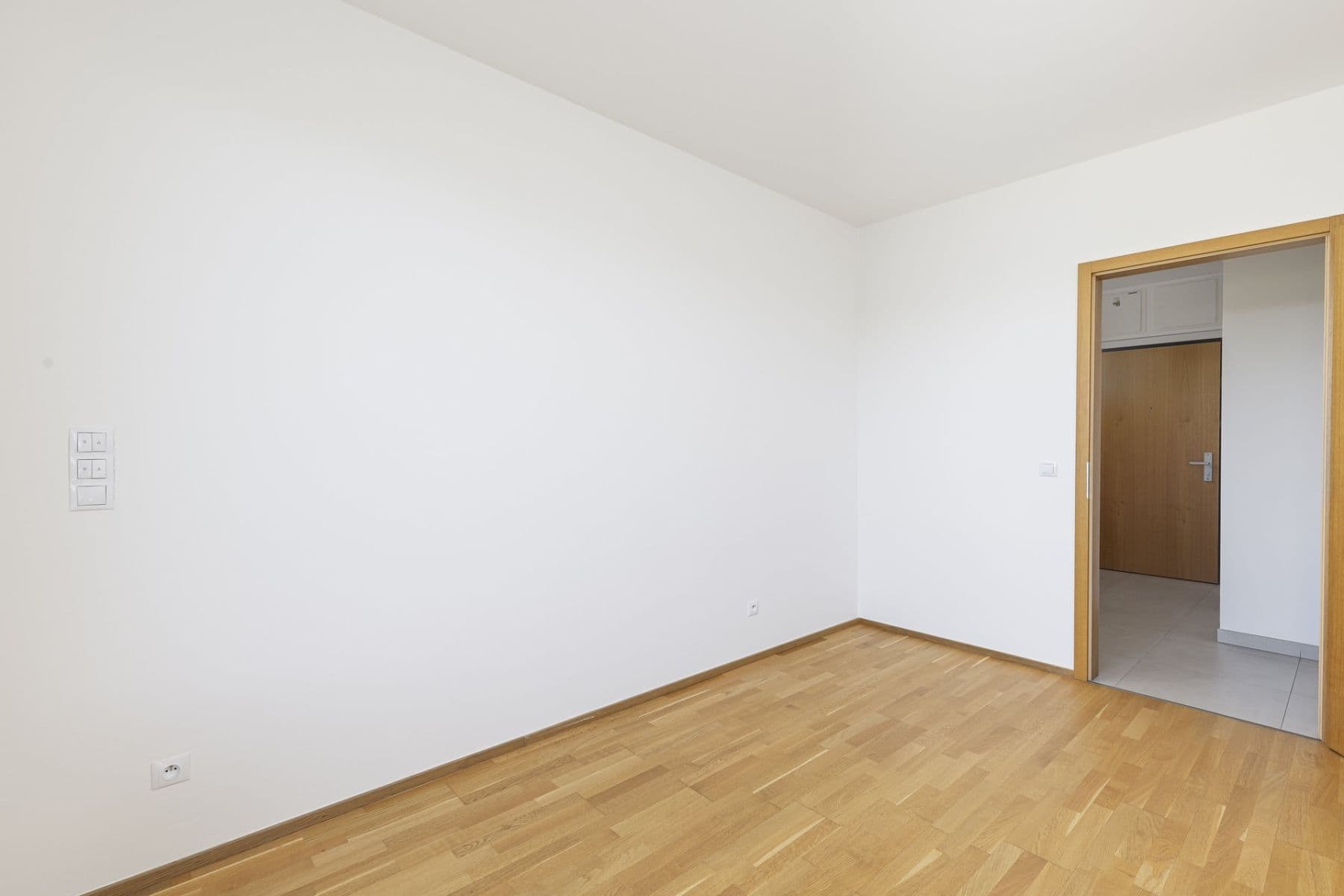 Prenájom bytu 2-izbový 52 m², Argentinská, Praha, Praha Prenájom bytu 2-izbový 52 m², Argentinská, Praha, Praha