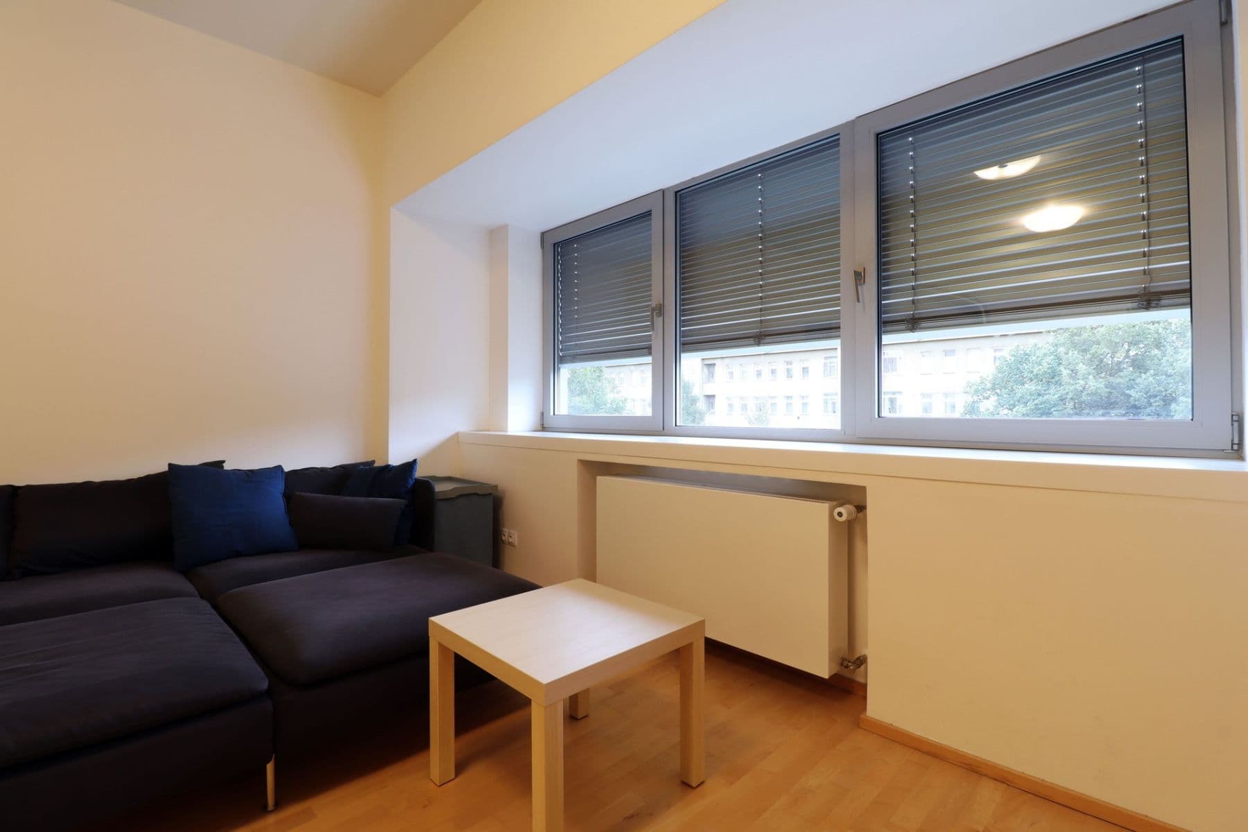 Prenájom bytu 4-izbový 123 m², Nikoly Tesly, Praha, Praha Prenájom bytu 4-izbový 123 m², Nikoly Tesly, Praha, Praha