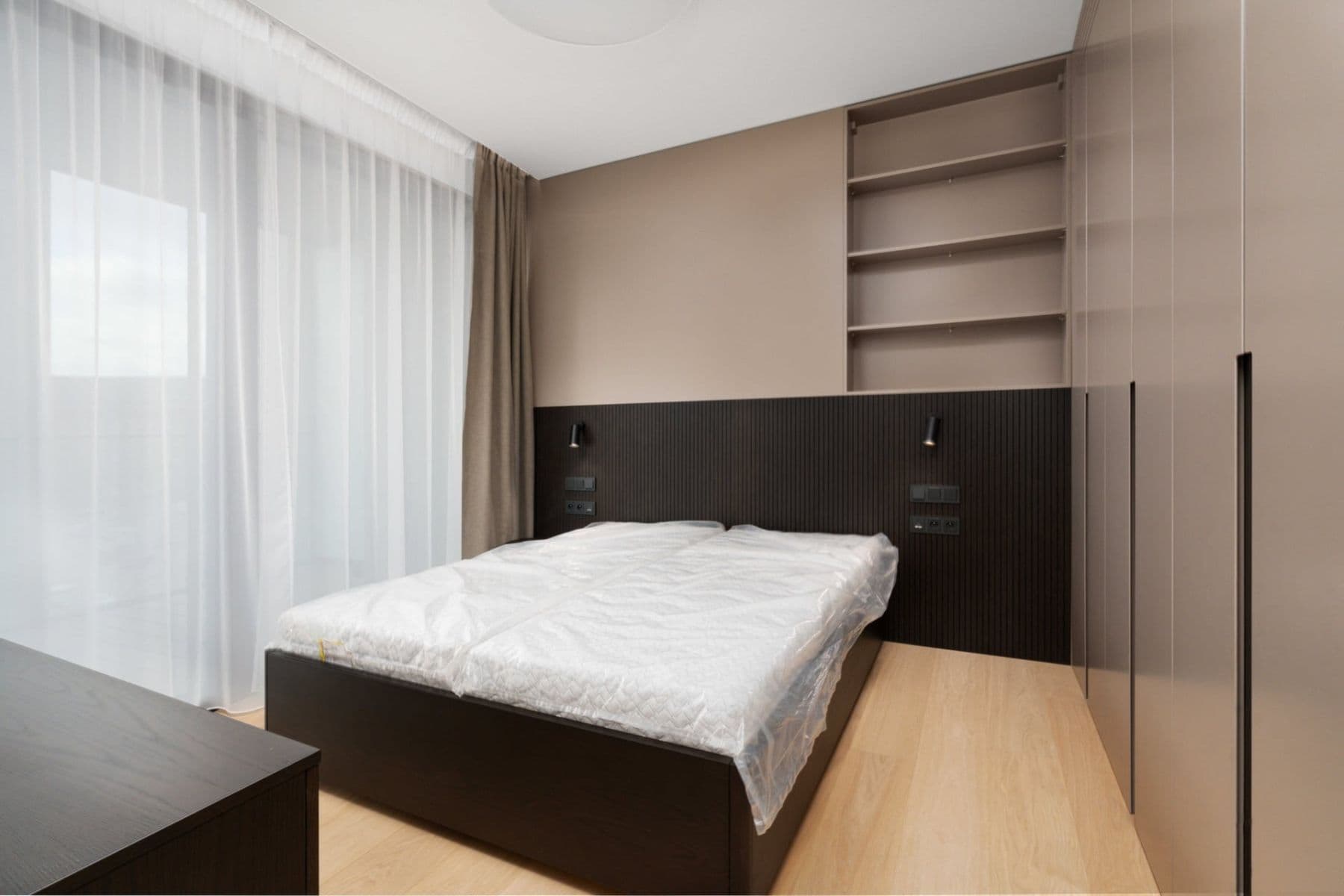 Prenájom bytu 2-izbový 61 m², Vítězné náměstí, Praha, Praha Prenájom bytu 2-izbový 61 m², Vítězné náměstí, Praha, Praha