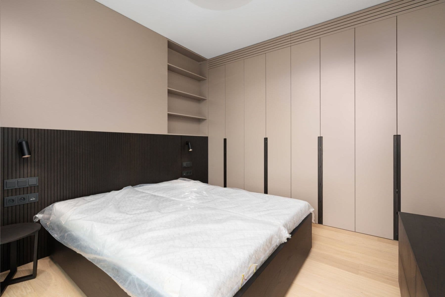Prenájom bytu 2-izbový 61 m², Vítězné náměstí, Praha, Praha Prenájom bytu 2-izbový 61 m², Vítězné náměstí, Praha, Praha