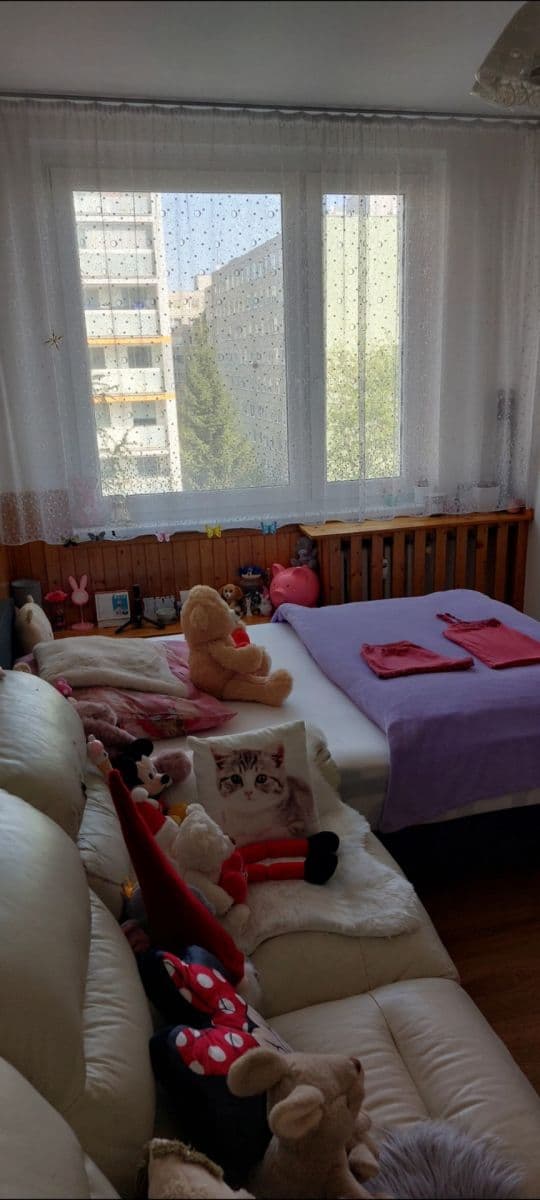 Prenájom bytu 3-izbový 78 m², Přecechtělova, Praha, Praha Prenájom bytu 3-izbový 78 m², Přecechtělova, Praha, Praha