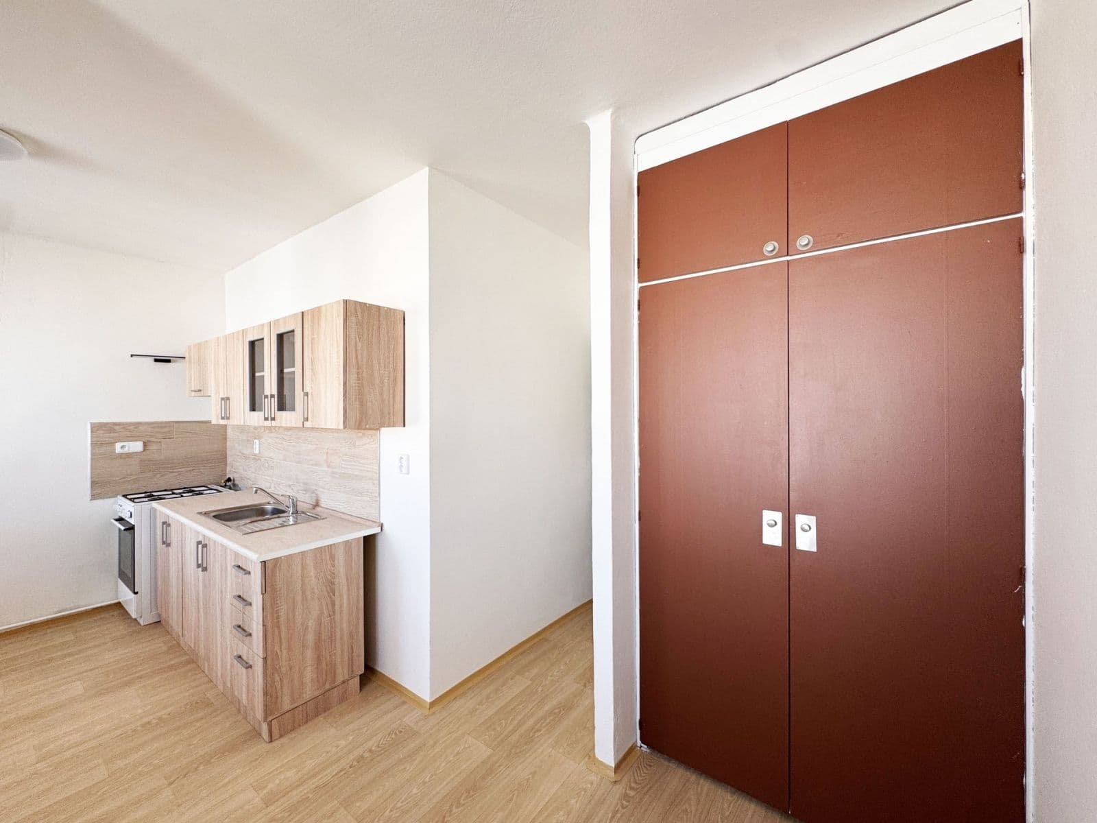 Prenájom bytu 4-izbový 92 m², Anýžova, Hořovice, Středočeský kraj Prenájom bytu 4-izbový 92 m², Anýžova, Hořovice, Středočeský kraj