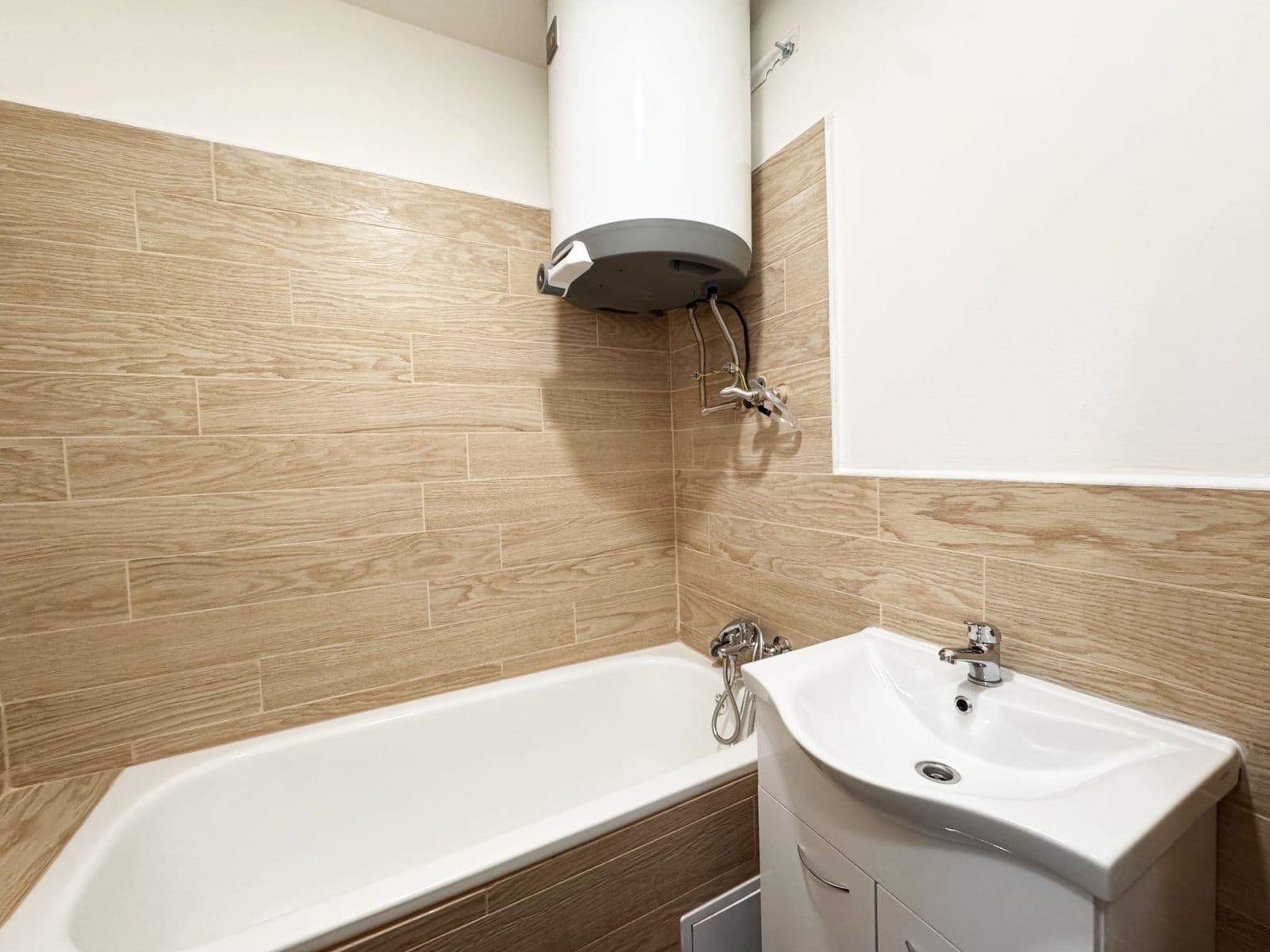Prenájom bytu 4-izbový 92 m², Anýžova, Hořovice, Středočeský kraj Prenájom bytu 4-izbový 92 m², Anýžova, Hořovice, Středočeský kraj