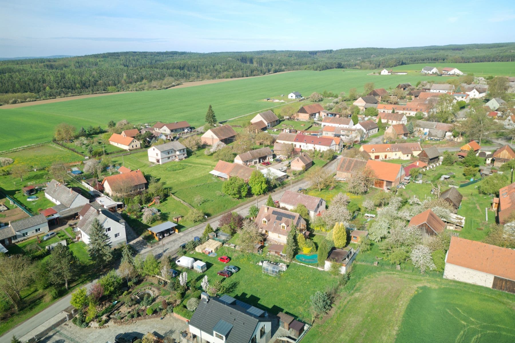 Predaj pozemku 1.129 m², Dolní Břežany, Středočeský kraj Predaj pozemku 1.129 m², Dolní Břežany, Středočeský kraj