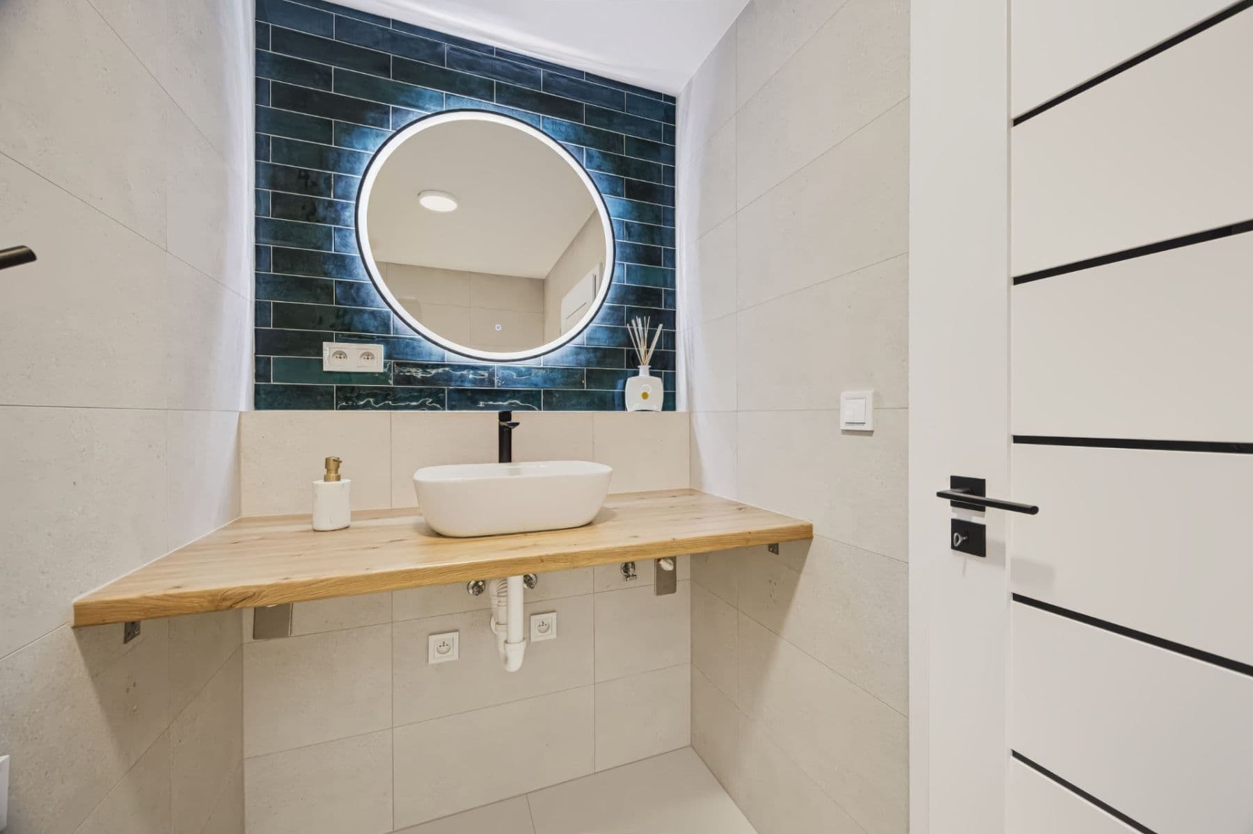 Predaj bytu 4-izbový 71 m², Hekrova, Praha, Praha Predaj bytu 4-izbový 71 m², Hekrova, Praha, Praha