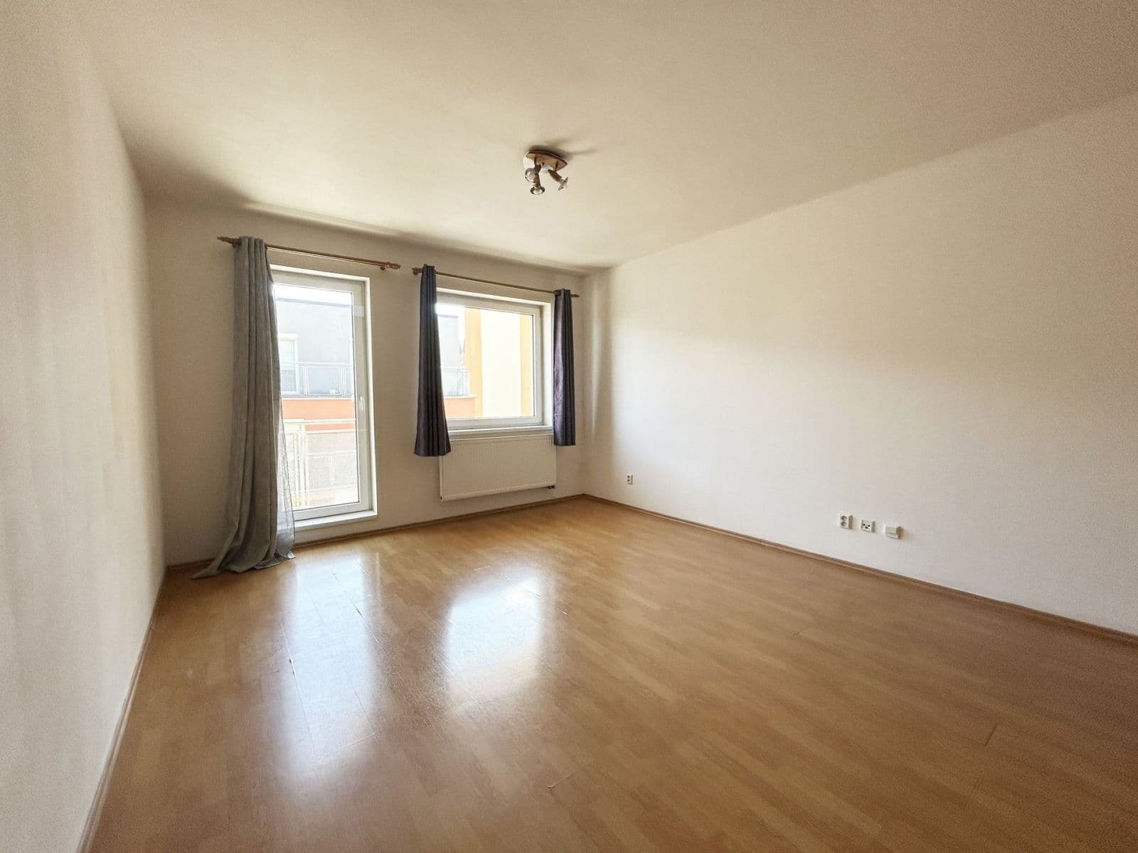 Prenájom bytu 1-izbový 34 m², Mlýnská, Kolín, Středočeský kraj Prenájom bytu 1-izbový 34 m², Mlýnská, Kolín, Středočeský kraj