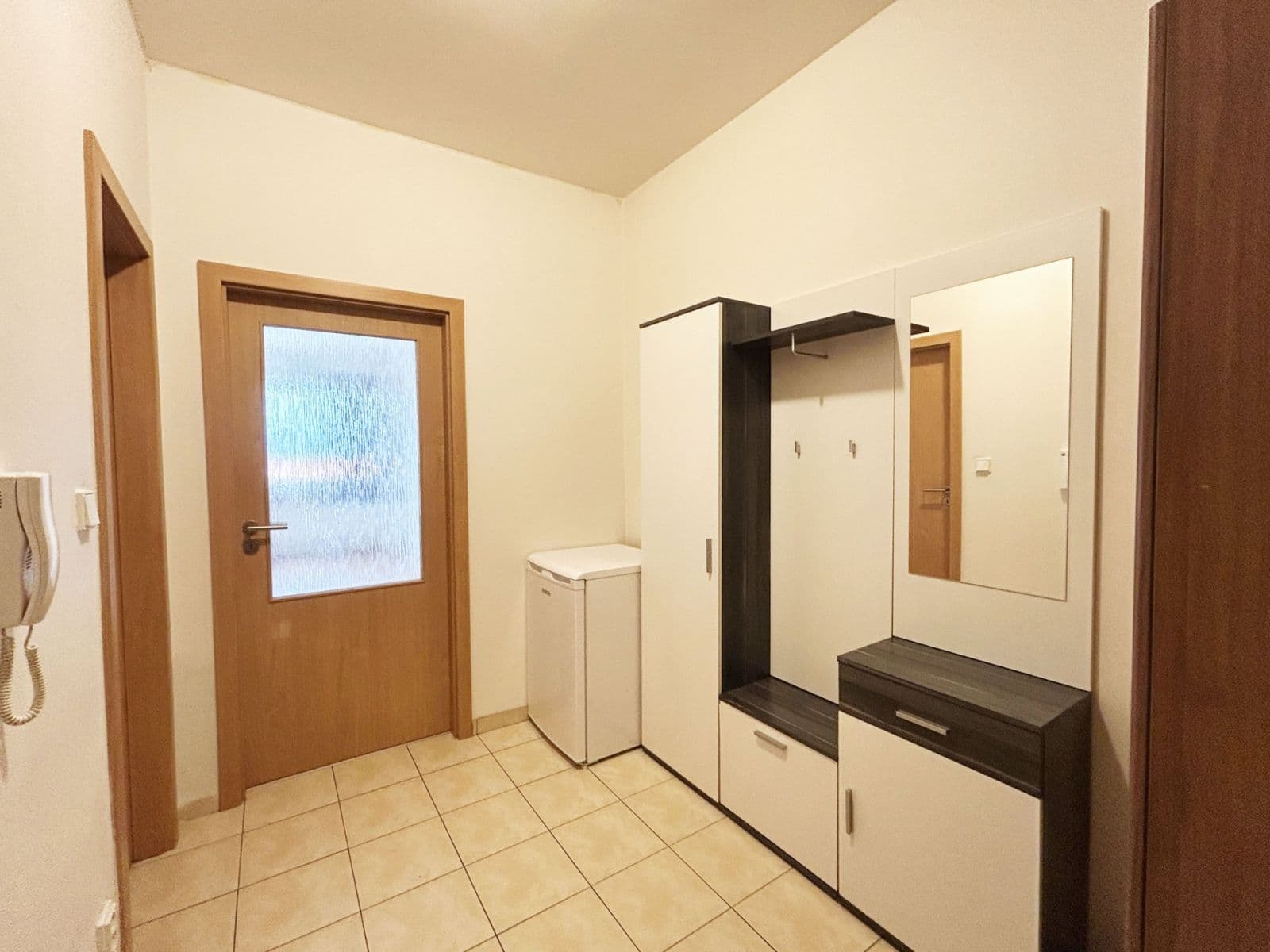 Prenájom bytu 1-izbový 34 m², Mlýnská, Kolín, Středočeský kraj Prenájom bytu 1-izbový 34 m², Mlýnská, Kolín, Středočeský kraj