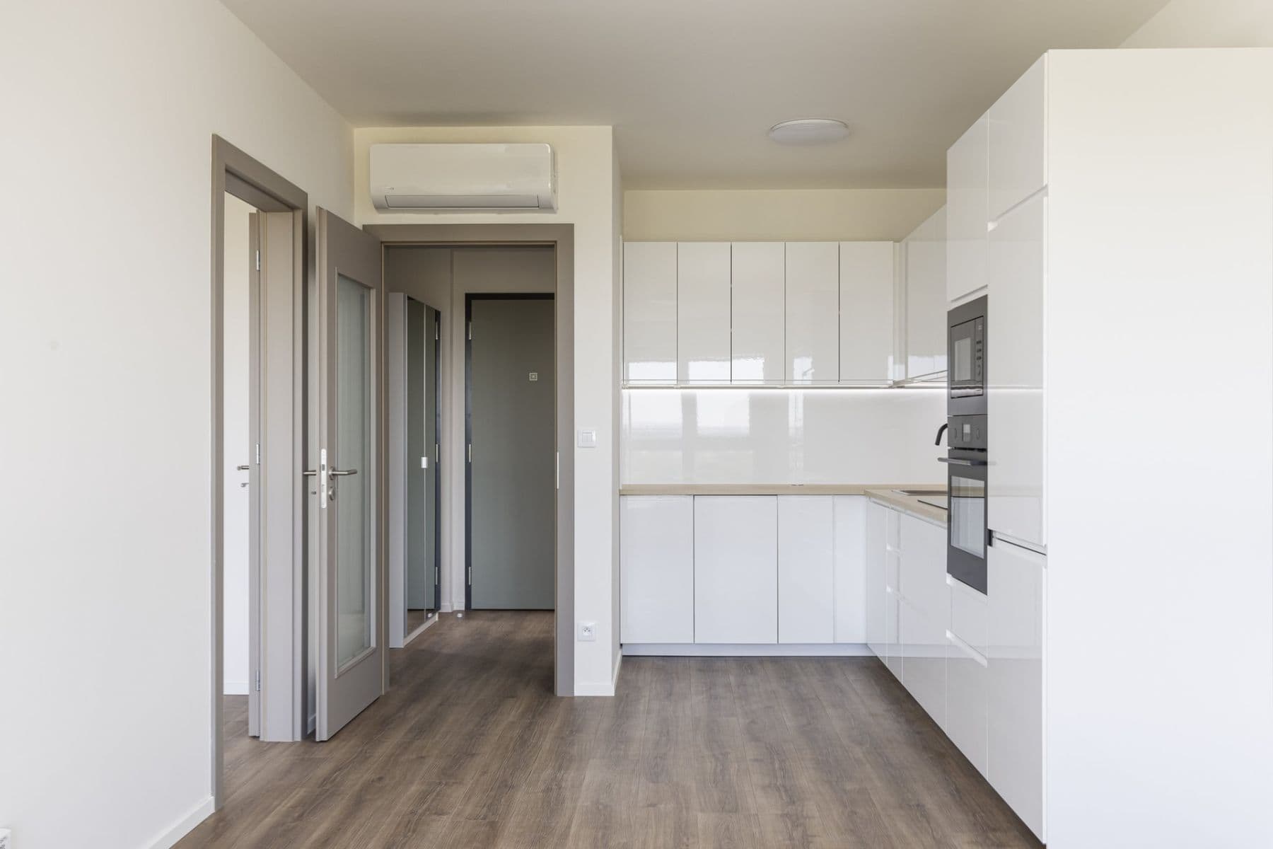 Prenájom bytu 2-izbový 50 m², Arnošta Valenty, Praha, Praha Prenájom bytu 2-izbový 50 m², Arnošta Valenty, Praha, Praha