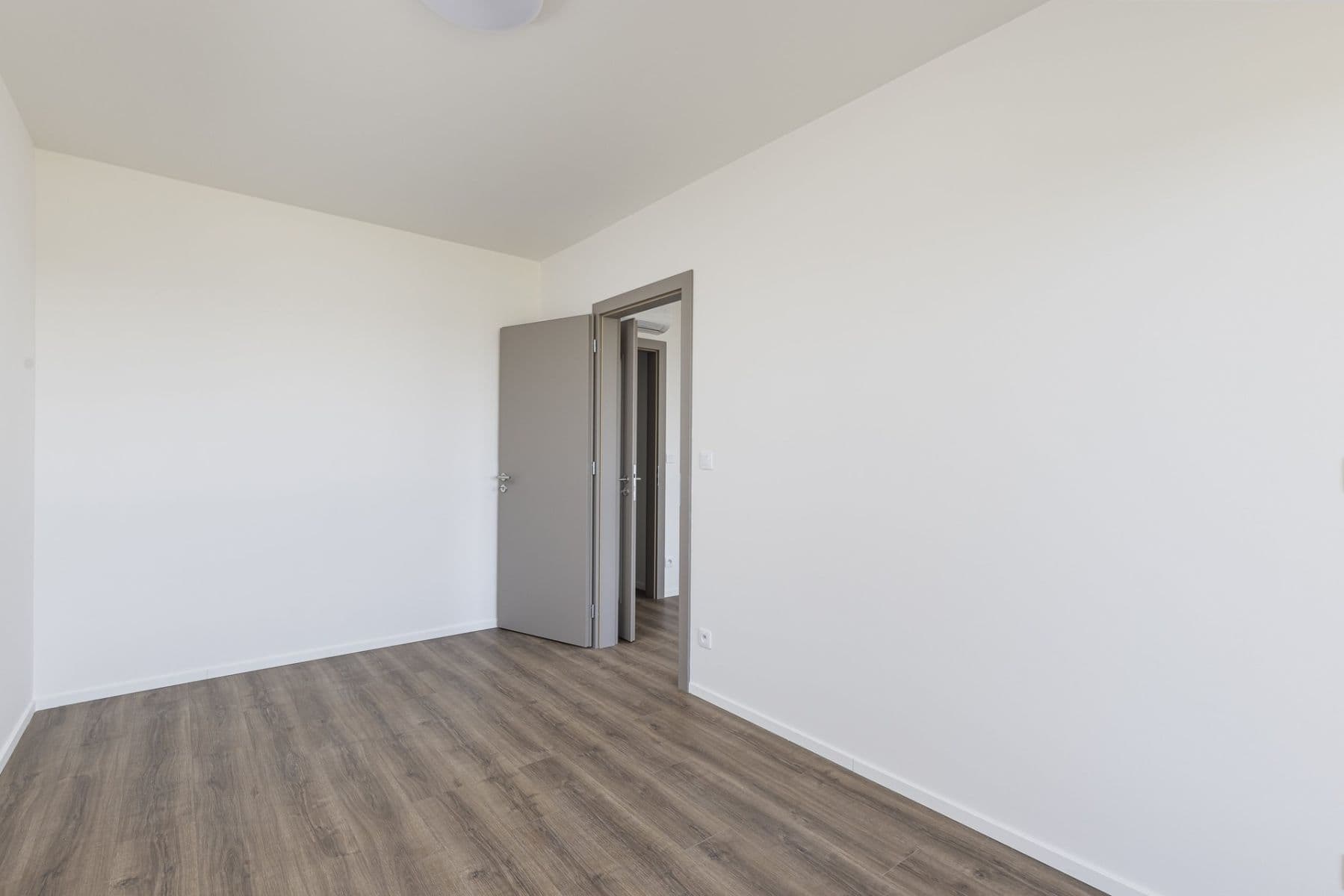 Prenájom bytu 2-izbový 50 m², Arnošta Valenty, Praha, Praha Prenájom bytu 2-izbový 50 m², Arnošta Valenty, Praha, Praha