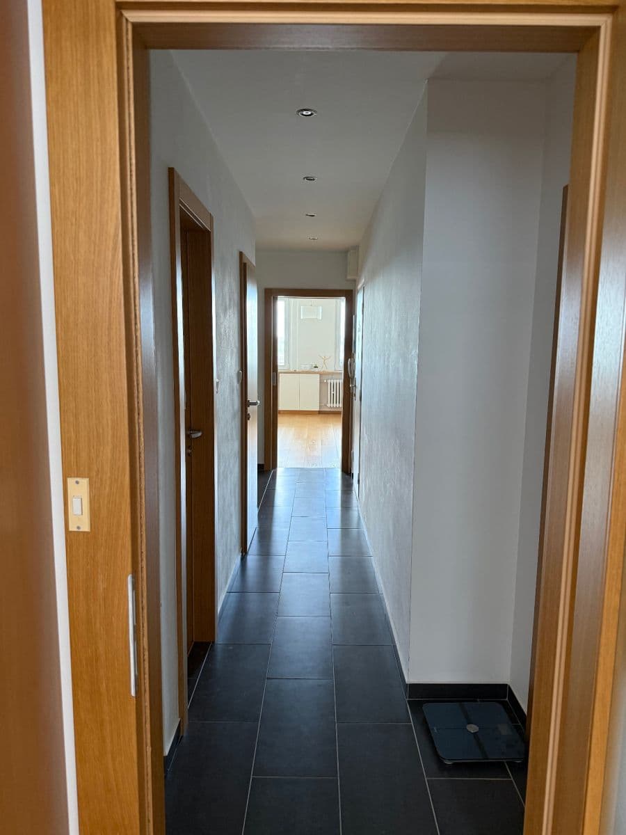 Predaj bytu 3-izbový 77 m², Láskova, Praha, Praha Predaj bytu 3-izbový 77 m², Láskova, Praha, Praha