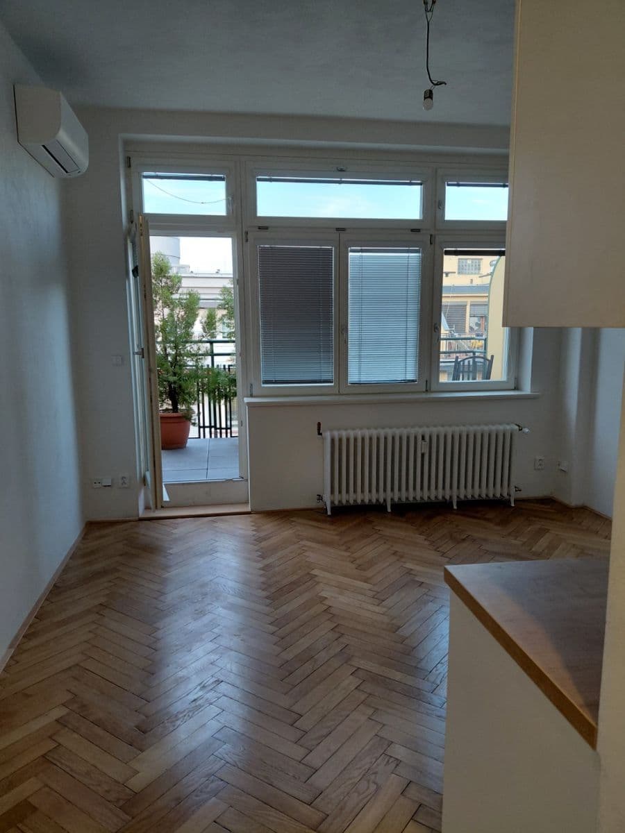 Prenájom bytu 1-izbový 24 m², Veletržní, Praha, Praha Prenájom bytu 1-izbový 24 m², Veletržní, Praha, Praha