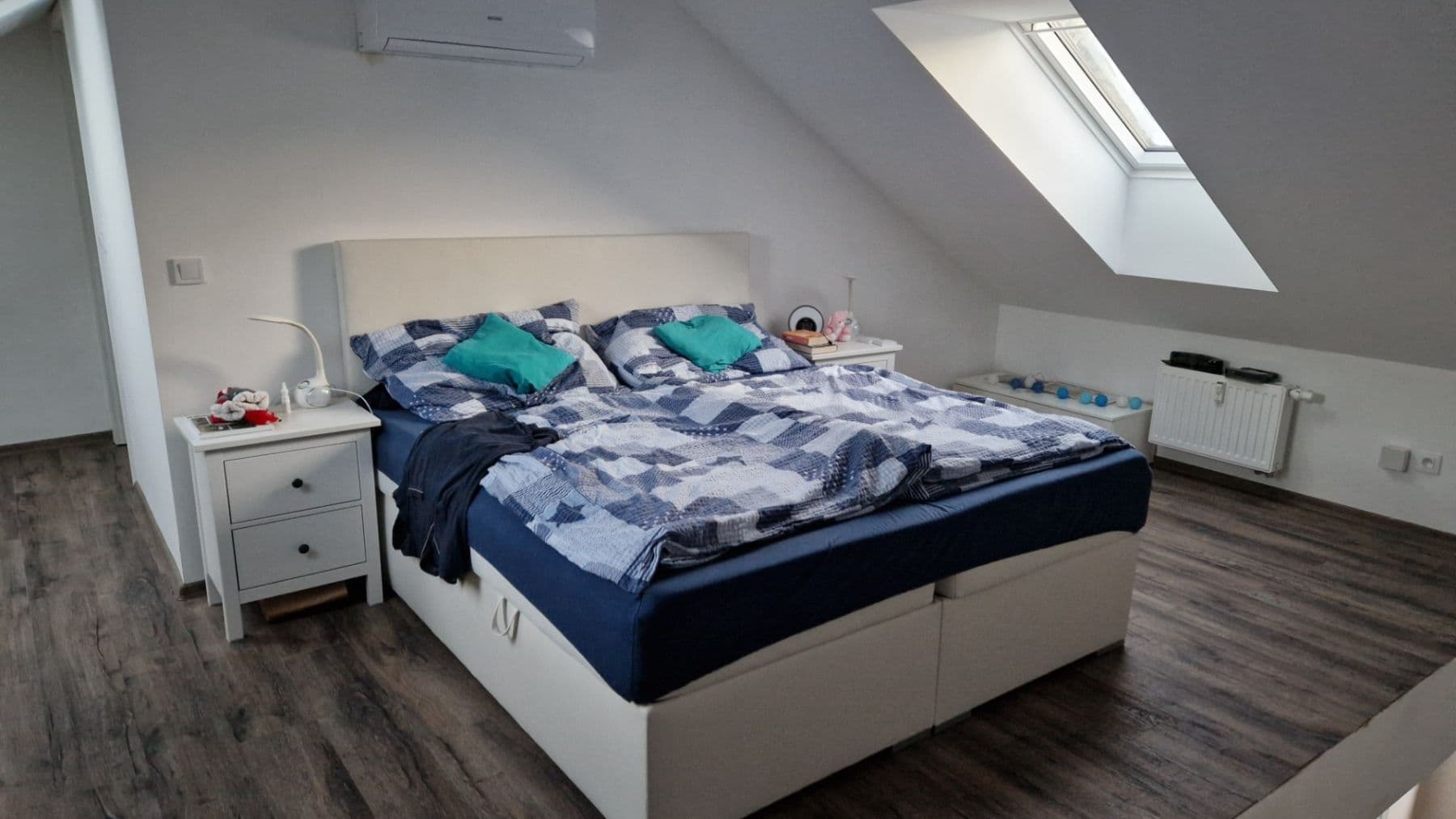 Predaj bytu 3-izbový 100 m², Šumavská, Karlovy Vary, Karlovarský kraj Predaj bytu 3-izbový 100 m², Šumavská, Karlovy Vary, Karlovarský kraj