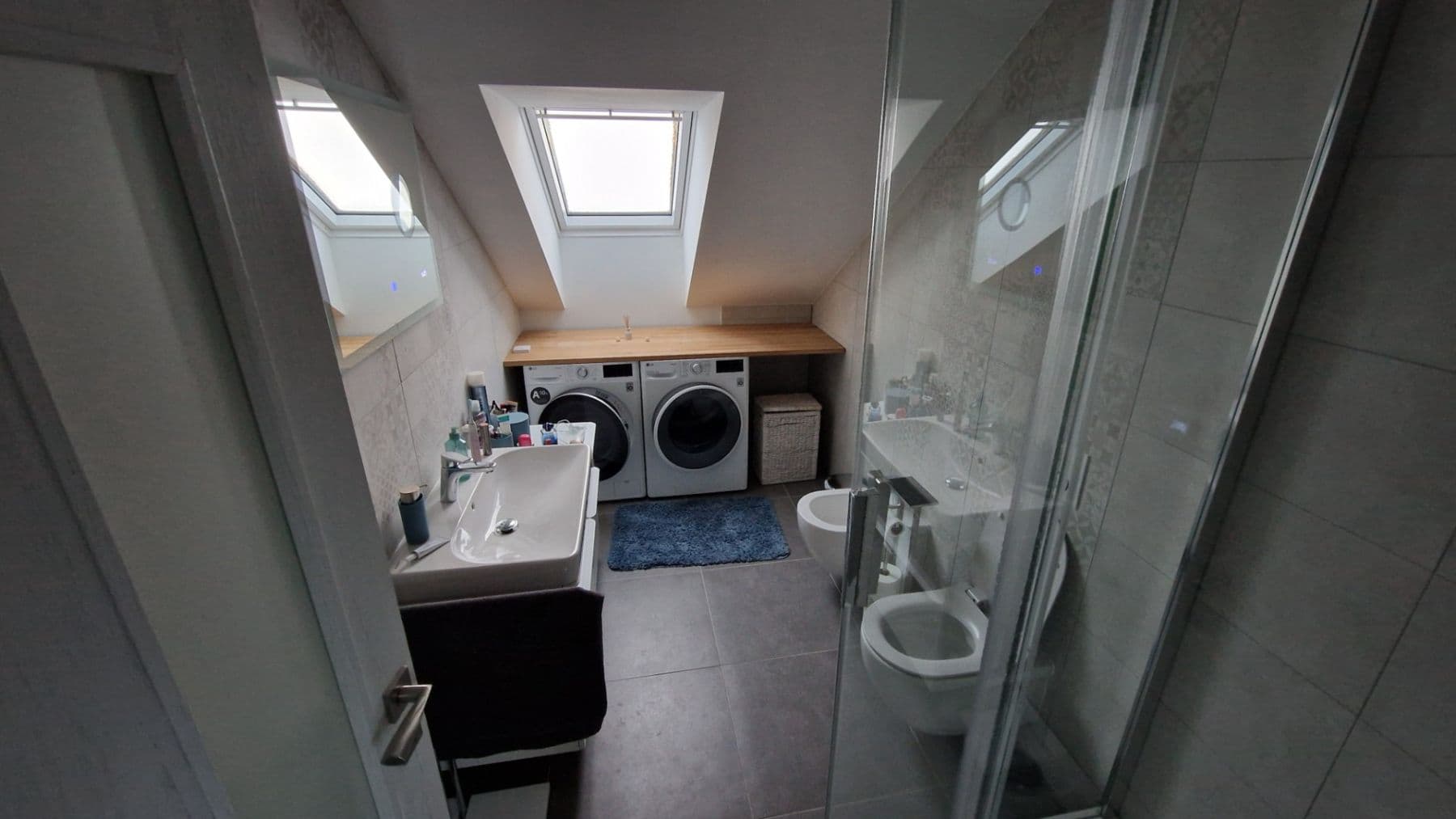 Predaj bytu 3-izbový 100 m², Šumavská, Karlovy Vary, Karlovarský kraj Predaj bytu 3-izbový 100 m², Šumavská, Karlovy Vary, Karlovarský kraj