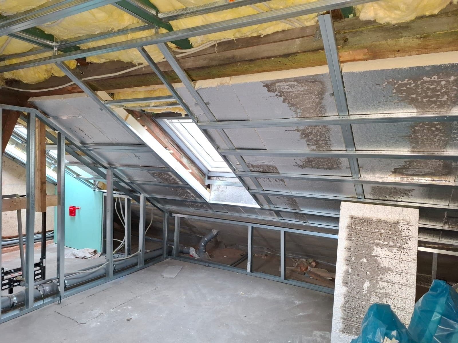 Predaj bytu 3-izbový 100 m², Šumavská, Karlovy Vary, Karlovarský kraj Predaj bytu 3-izbový 100 m², Šumavská, Karlovy Vary, Karlovarský kraj