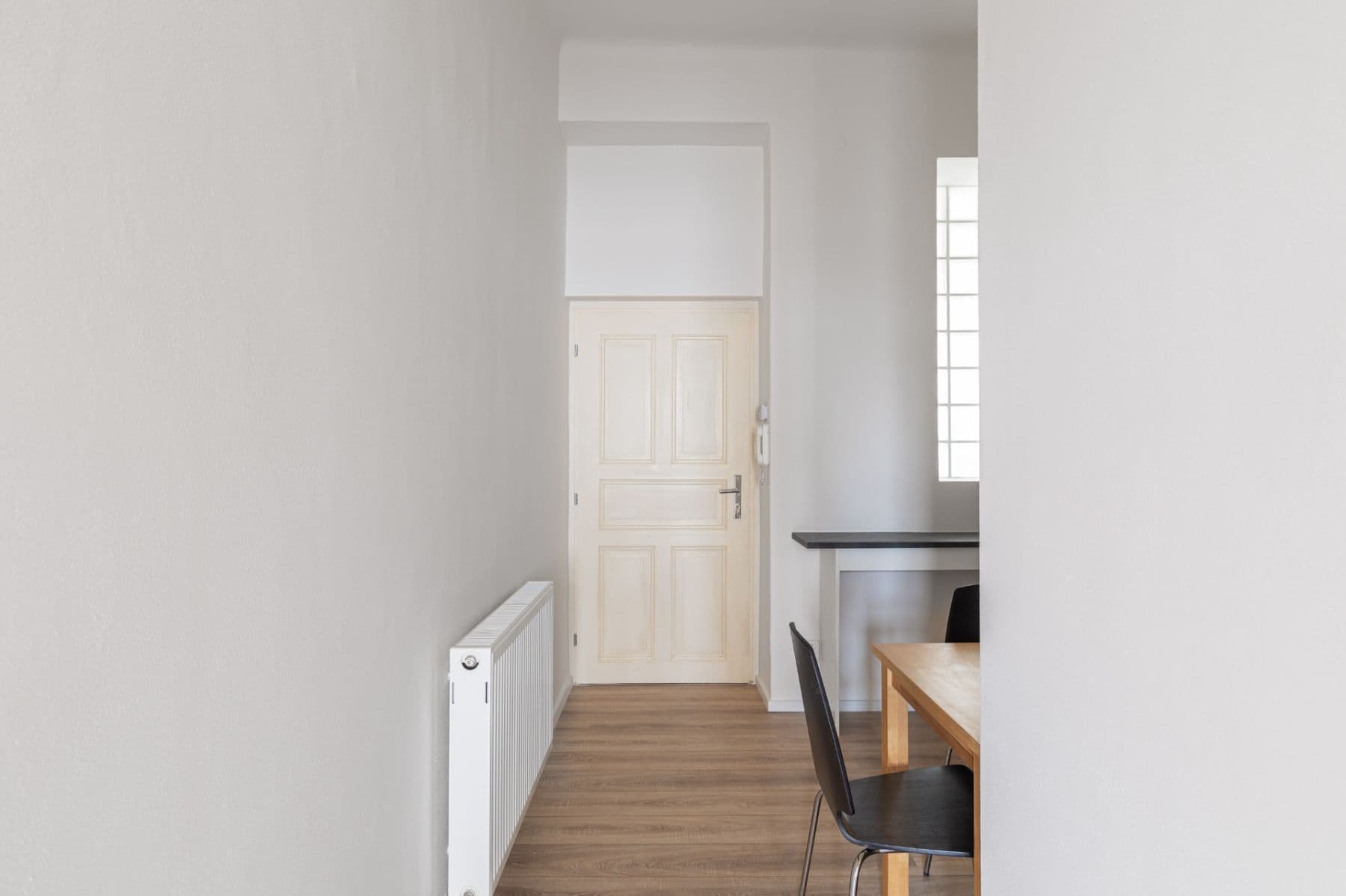 Prenájom bytu 1-izbový 45 m², Kamenická, Praha, Praha Prenájom bytu 1-izbový 45 m², Kamenická, Praha, Praha