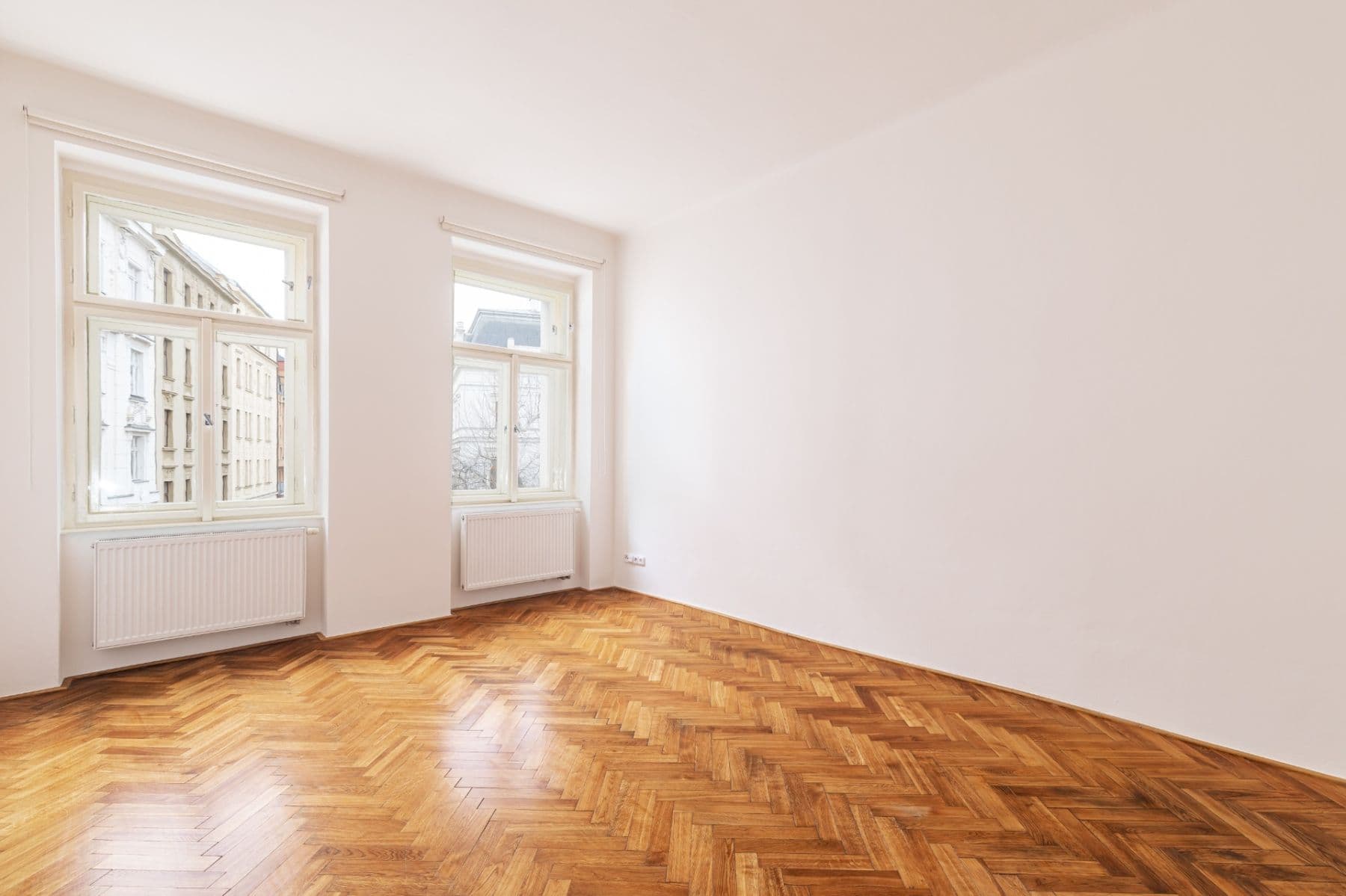 Prenájom bytu 1-izbový 45 m², Kamenická, Praha, Praha Prenájom bytu 1-izbový 45 m², Kamenická, Praha, Praha