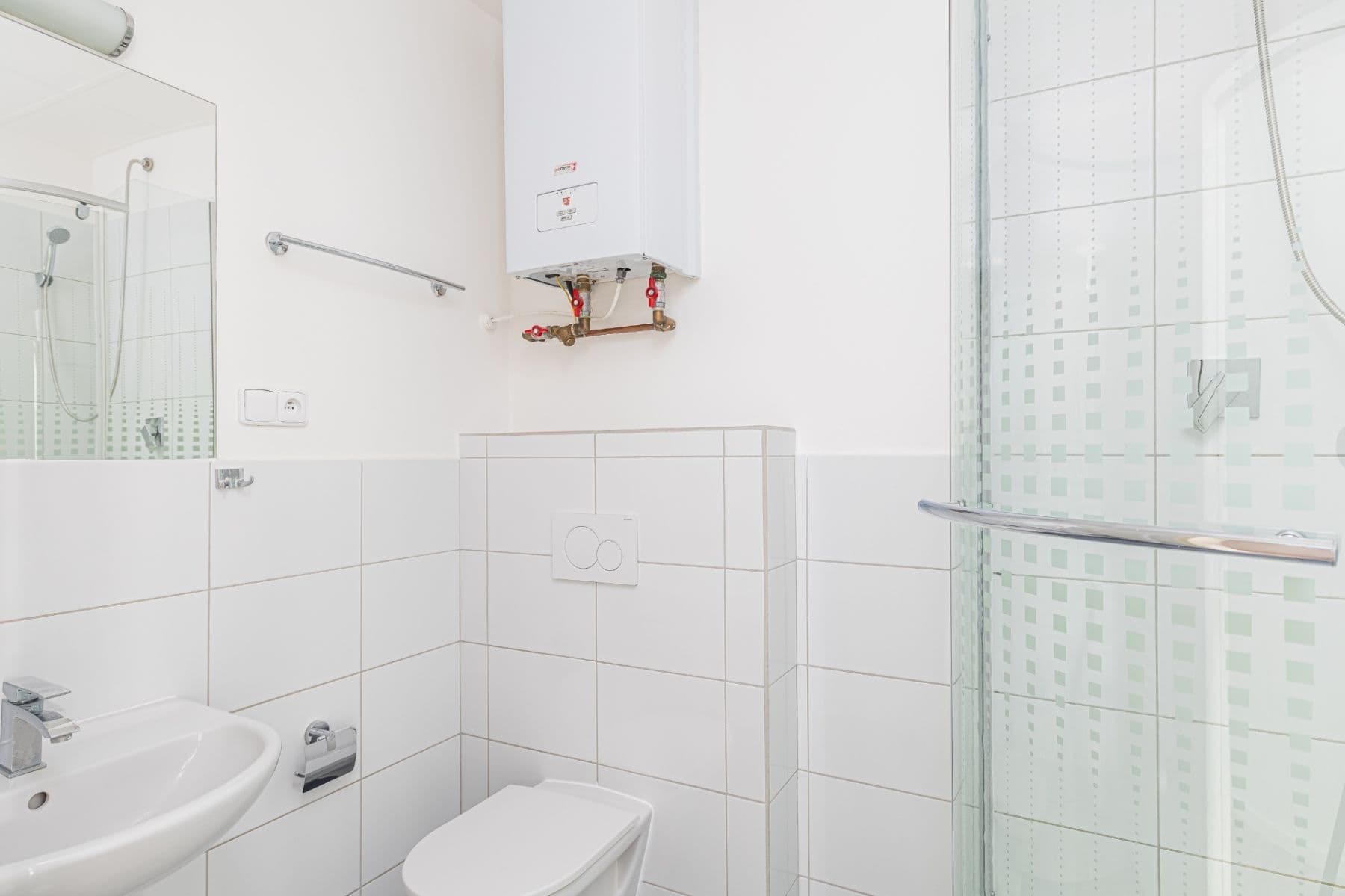 Prenájom bytu 1-izbový 45 m², Kamenická, Praha, Praha Prenájom bytu 1-izbový 45 m², Kamenická, Praha, Praha