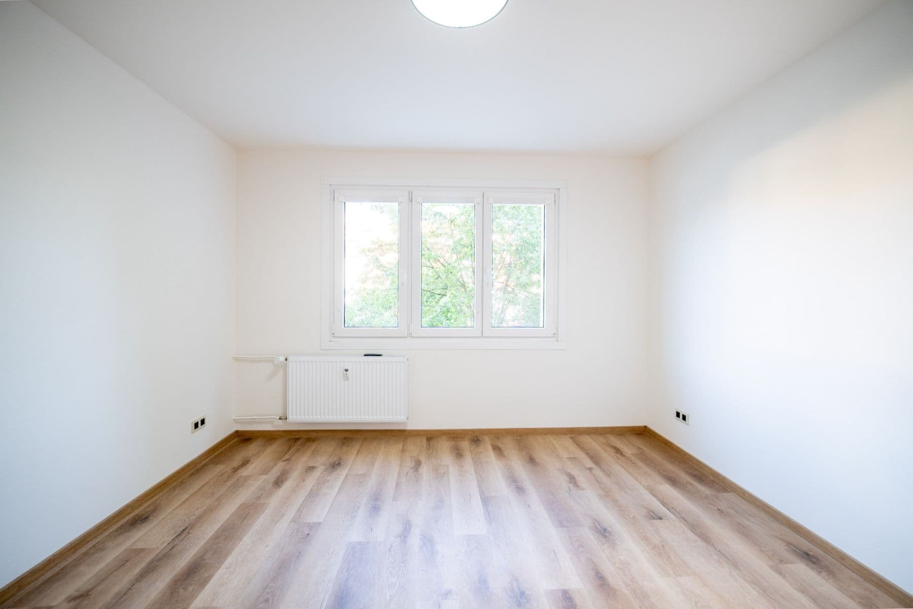 Predaj bytu 3-izbový 60 m², Partyzánská, Plzeň, Plzeňský kraj Predaj bytu 3-izbový 60 m², Partyzánská, Plzeň, Plzeňský kraj