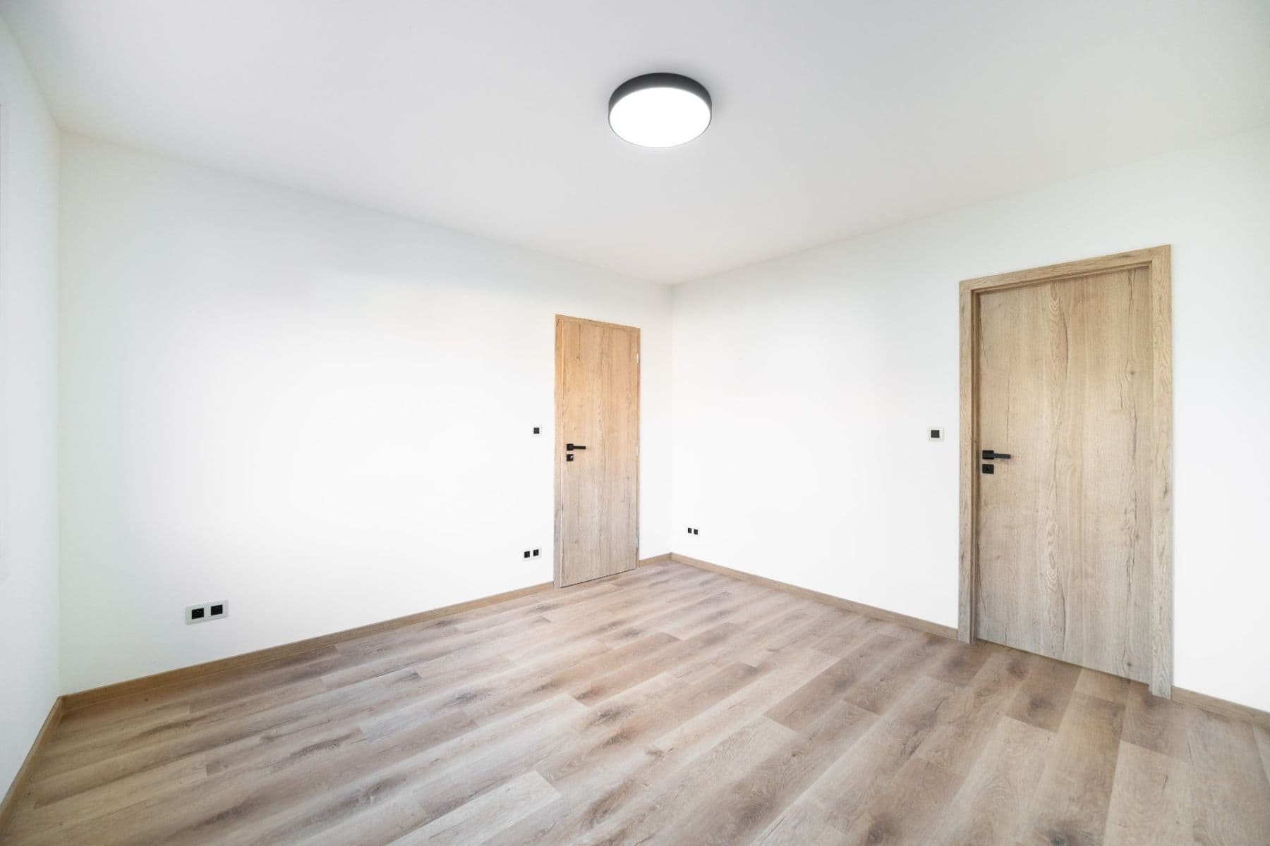 Predaj bytu 3-izbový 60 m², Partyzánská, Plzeň, Plzeňský kraj Predaj bytu 3-izbový 60 m², Partyzánská, Plzeň, Plzeňský kraj