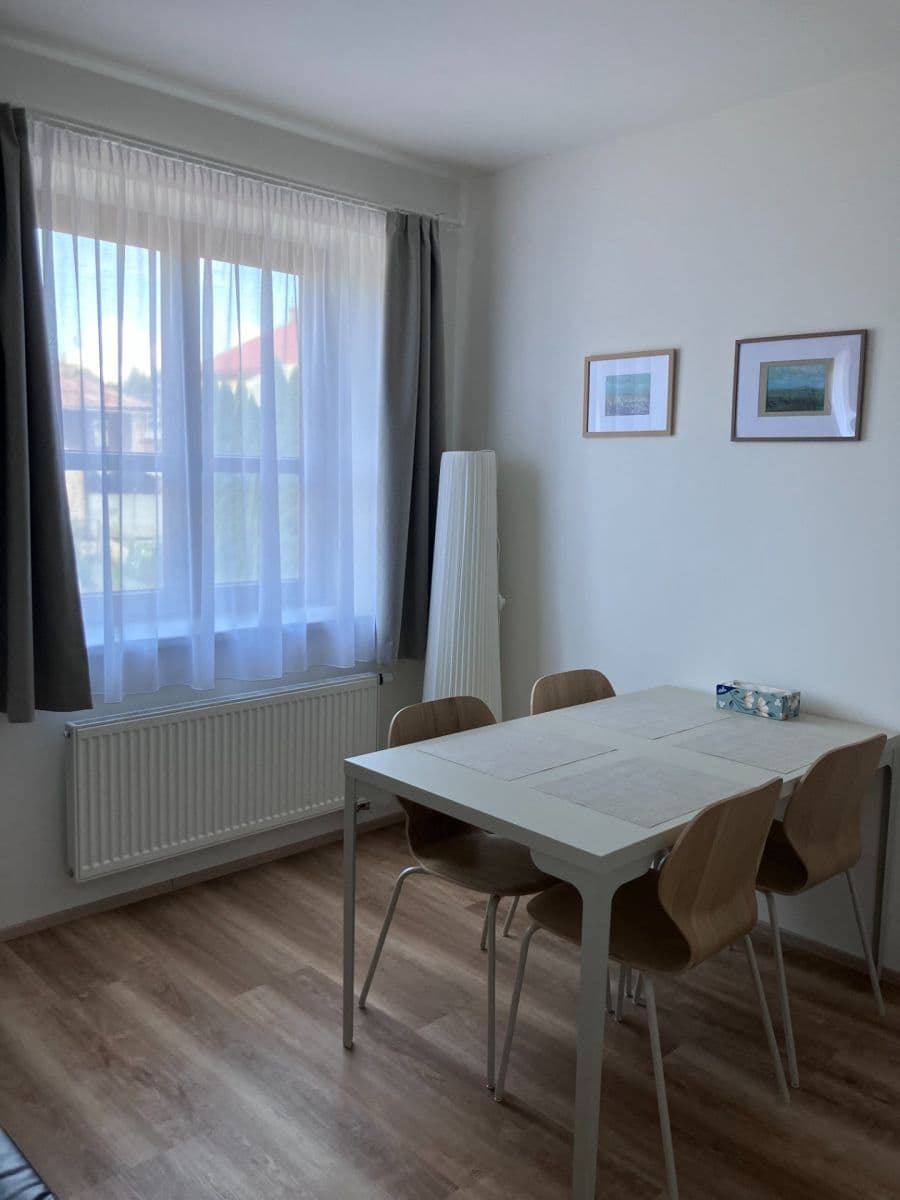 Prenájom bytu 2-izbový 49 m², Labská, Vrchlabí, Královéhradecký kraj Prenájom bytu 2-izbový 49 m², Labská, Vrchlabí, Královéhradecký kraj