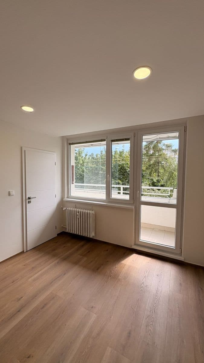 Prenájom bytu 2-izbový 48 m², Brdičkova, Praha, Praha Prenájom bytu 2-izbový 48 m², Brdičkova, Praha, Praha