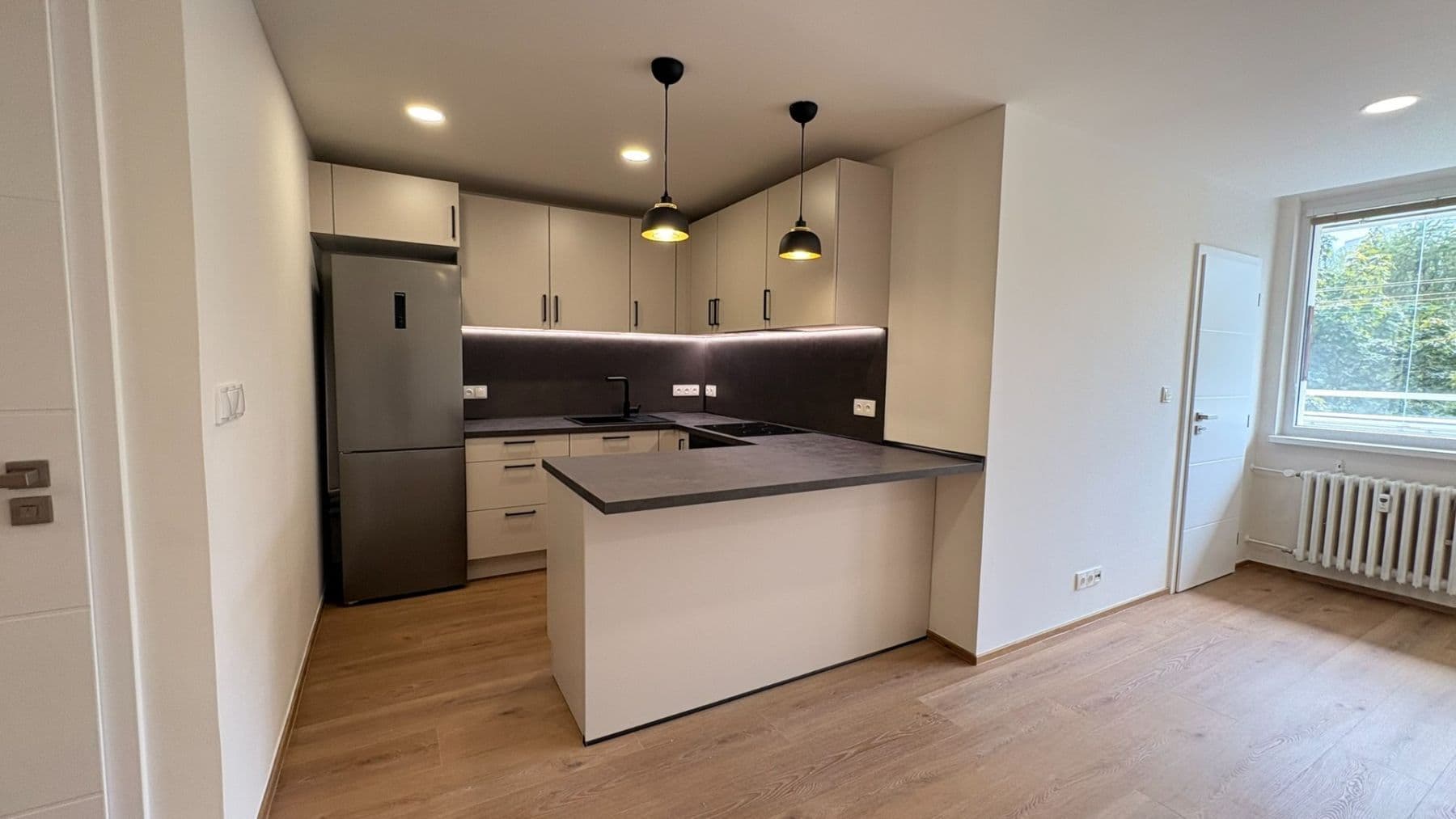 Prenájom bytu 2-izbový 48 m², Brdičkova, Praha, Praha Prenájom bytu 2-izbový 48 m², Brdičkova, Praha, Praha