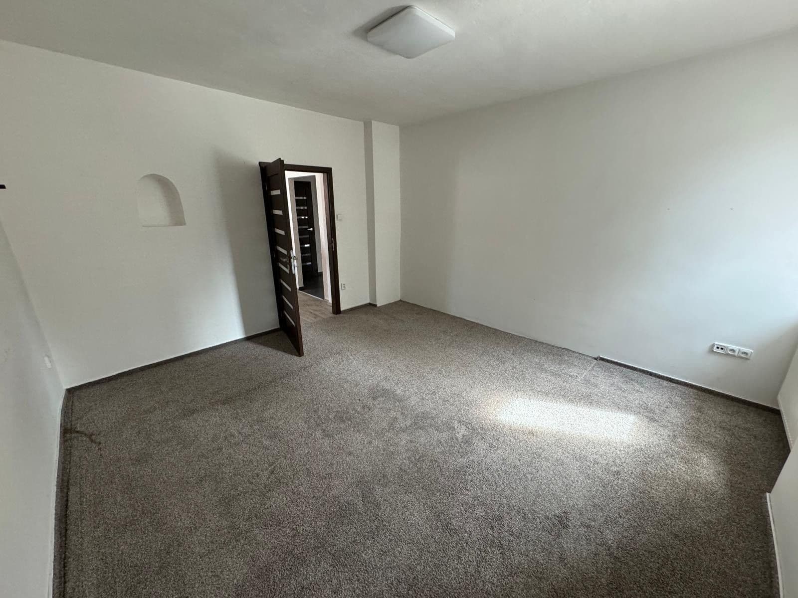 Prenájom bytu 2-izbový 54 m², Žalanského, Praha, Praha Prenájom bytu 2-izbový 54 m², Žalanského, Praha, Praha