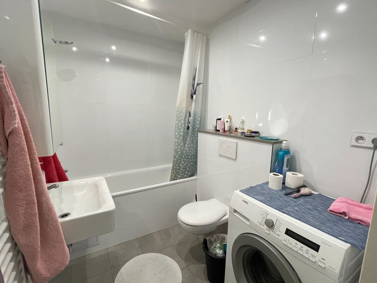 Prenájom bytu 1-izbový 48 m², Terronská, Praha, Praha Prenájom bytu 1-izbový 48 m², Terronská, Praha, Praha