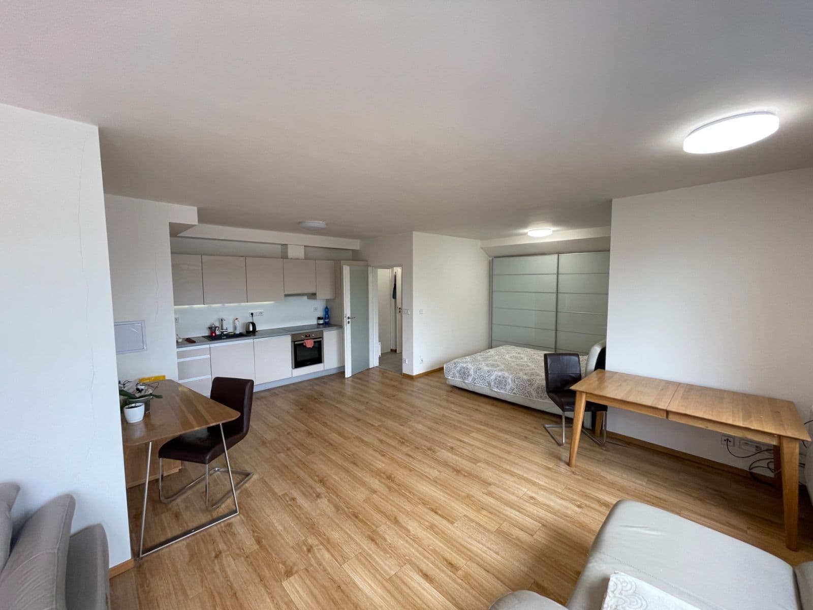 Prenájom bytu 1-izbový 48 m², Terronská, Praha, Praha Prenájom bytu 1-izbový 48 m², Terronská, Praha, Praha