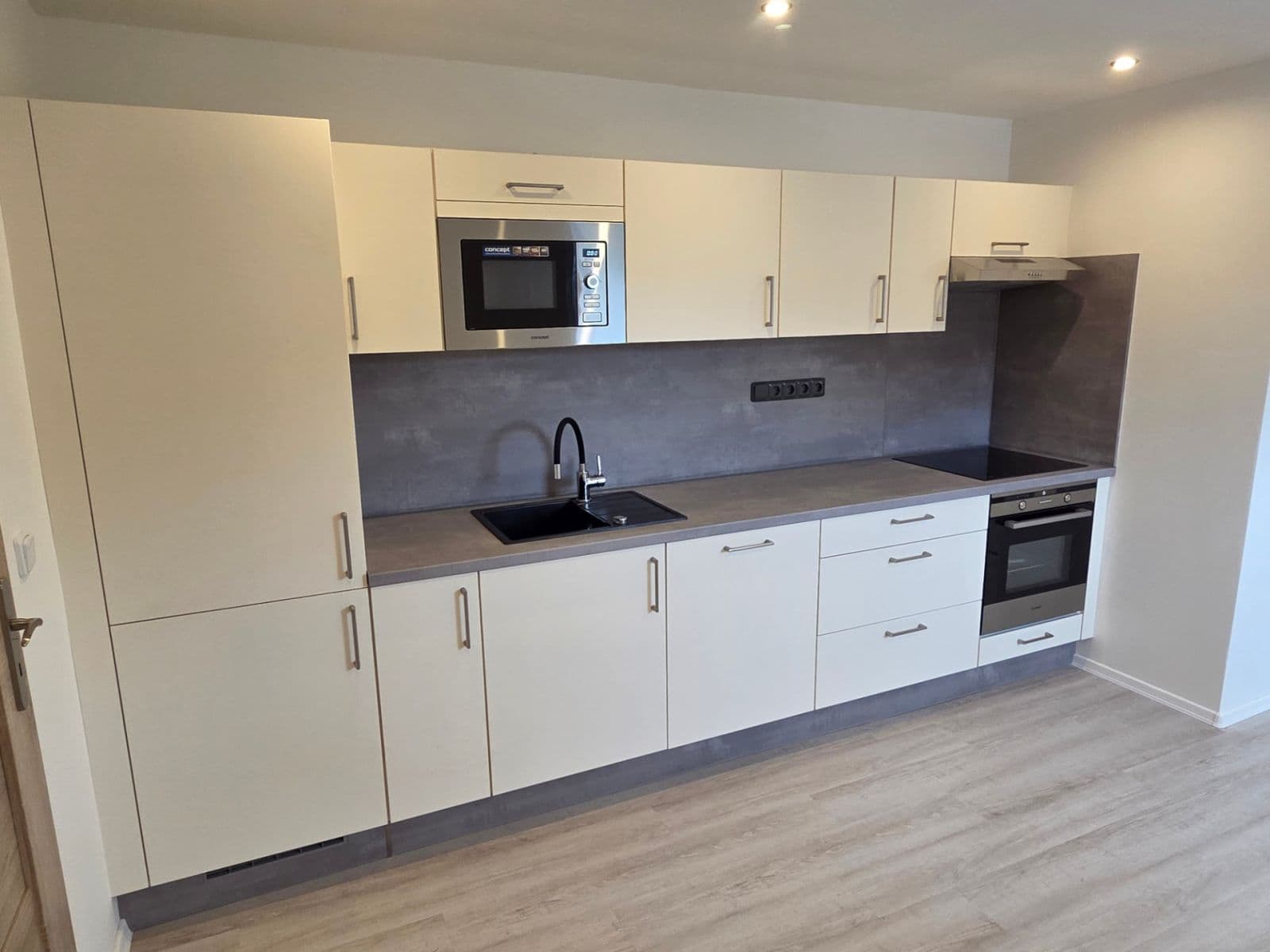 Prenájom bytu 4-izbový 107 m², Dalibora z Myšlína, Doksy, Liberecký kraj Prenájom bytu 4-izbový 107 m², Dalibora z Myšlína, Doksy, Liberecký kraj