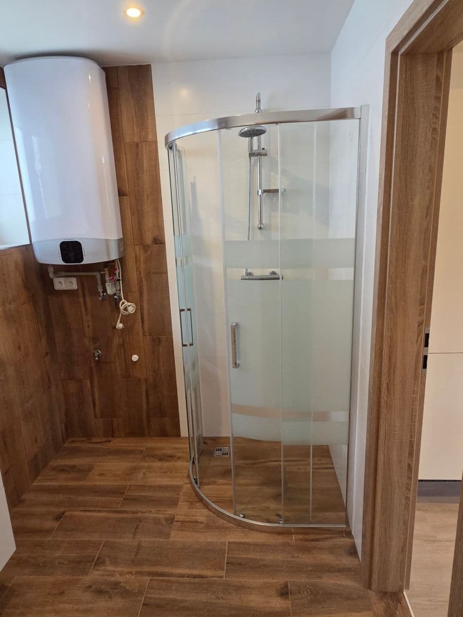 Prenájom bytu 4-izbový 107 m², Dalibora z Myšlína, Doksy, Liberecký kraj Prenájom bytu 4-izbový 107 m², Dalibora z Myšlína, Doksy, Liberecký kraj