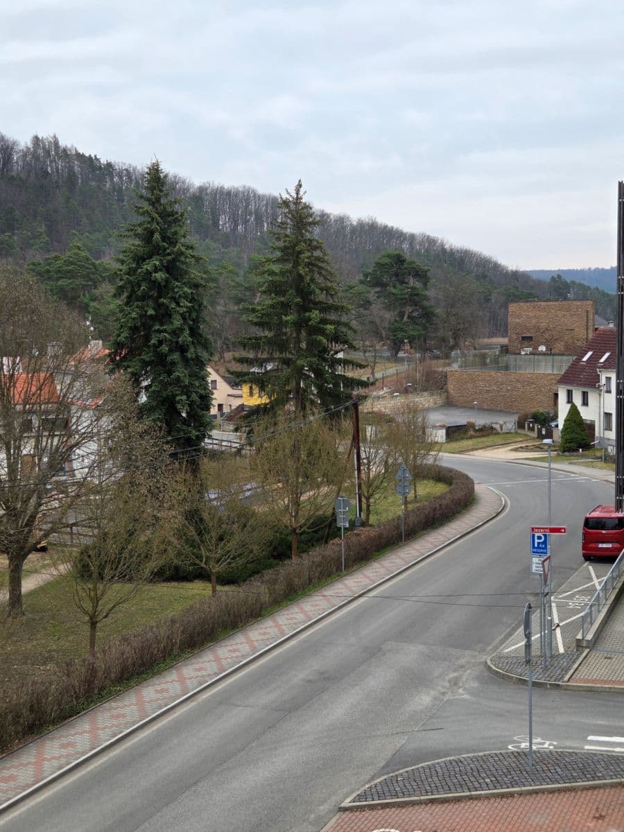 Prenájom bytu 4-izbový 107 m², Dalibora z Myšlína, Doksy, Liberecký kraj Prenájom bytu 4-izbový 107 m², Dalibora z Myšlína, Doksy, Liberecký kraj