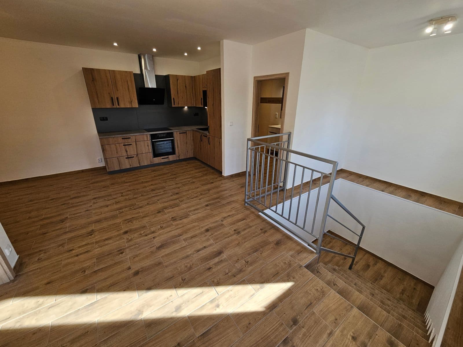 Prenájom bytu 3-izbový 73 m², Pod Borným, Doksy, Liberecký kraj Prenájom bytu 3-izbový 73 m², Pod Borným, Doksy, Liberecký kraj