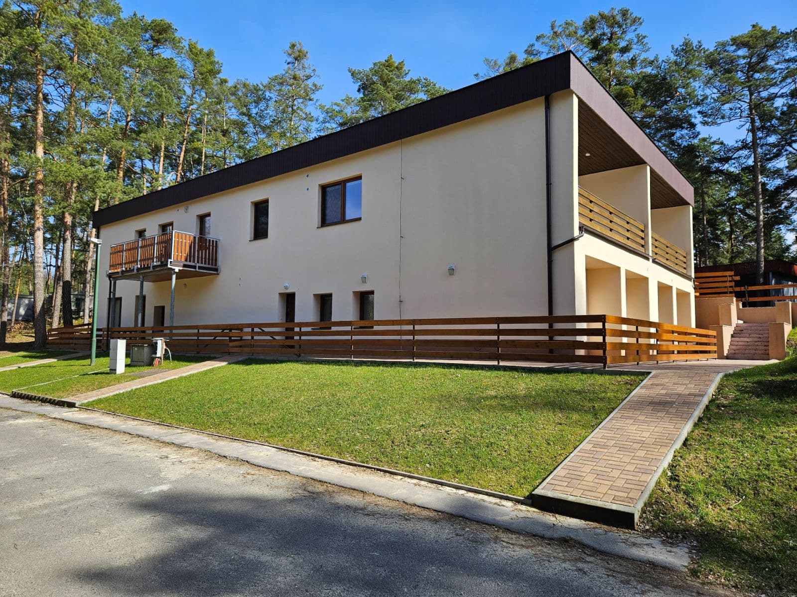 Prenájom bytu 3-izbový 73 m², Pod Borným, Doksy, Liberecký kraj Prenájom bytu 3-izbový 73 m², Pod Borným, Doksy, Liberecký kraj