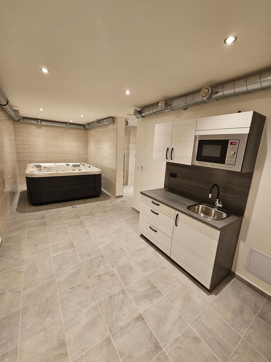 Prenájom bytu 3-izbový 73 m², Pod Borným, Doksy, Liberecký kraj Prenájom bytu 3-izbový 73 m², Pod Borným, Doksy, Liberecký kraj